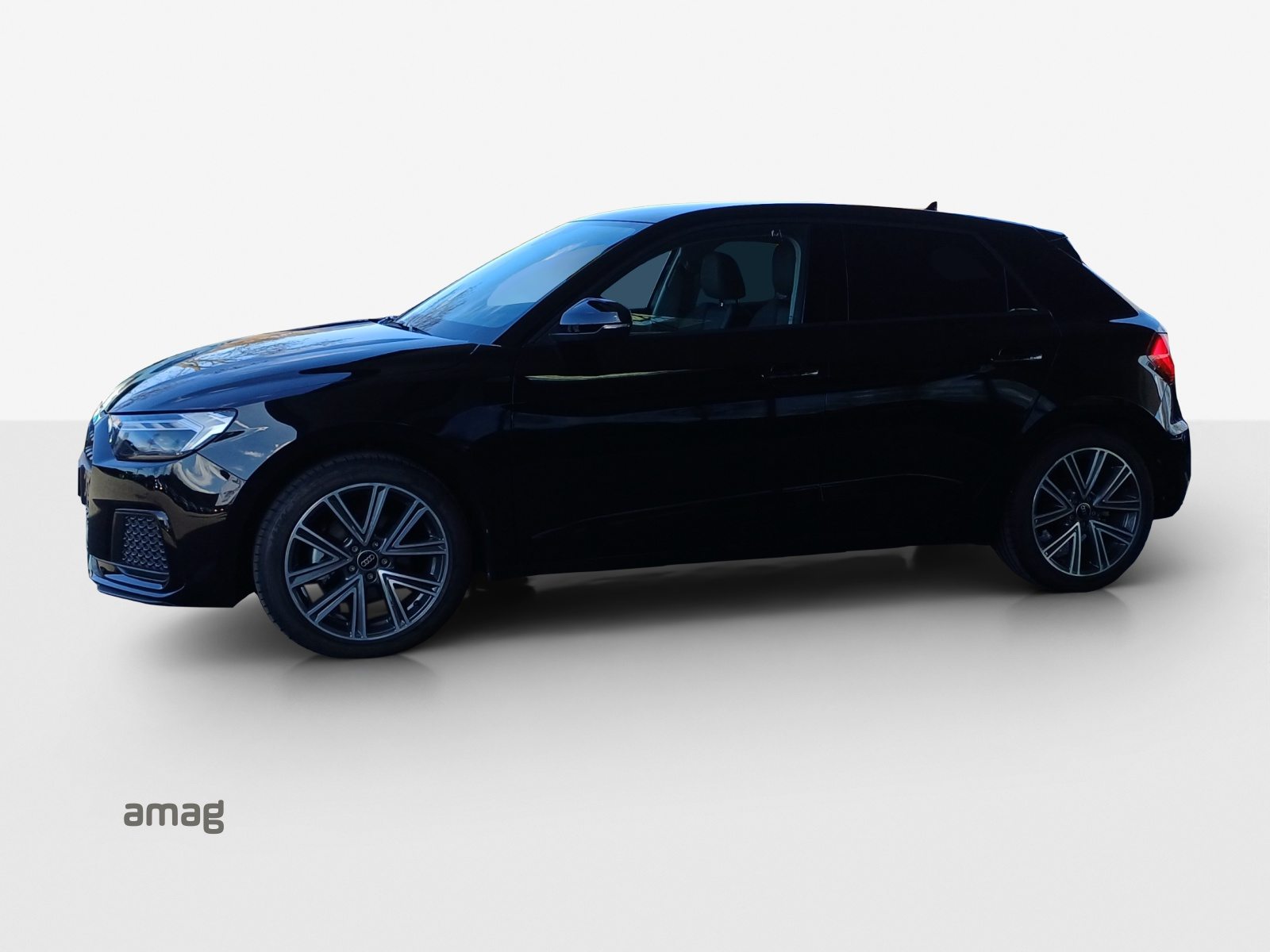 AUDI A1 Sportback 30 TFSI Attraction, Petrol, Second hand / Used, Automatic - 2