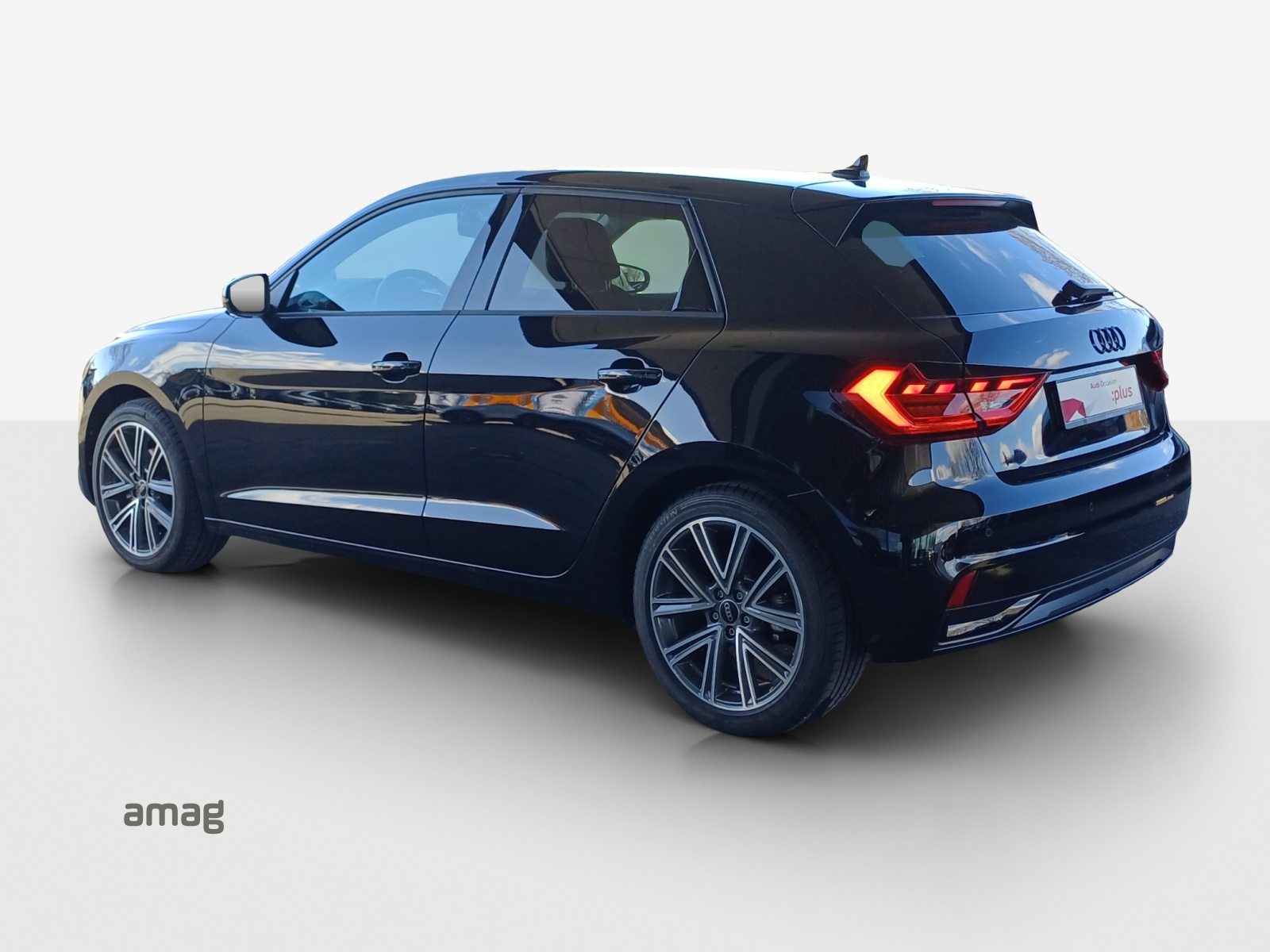 AUDI A1 Sportback 30 TFSI Attraction, Petrol, Second hand / Used, Automatic - 3