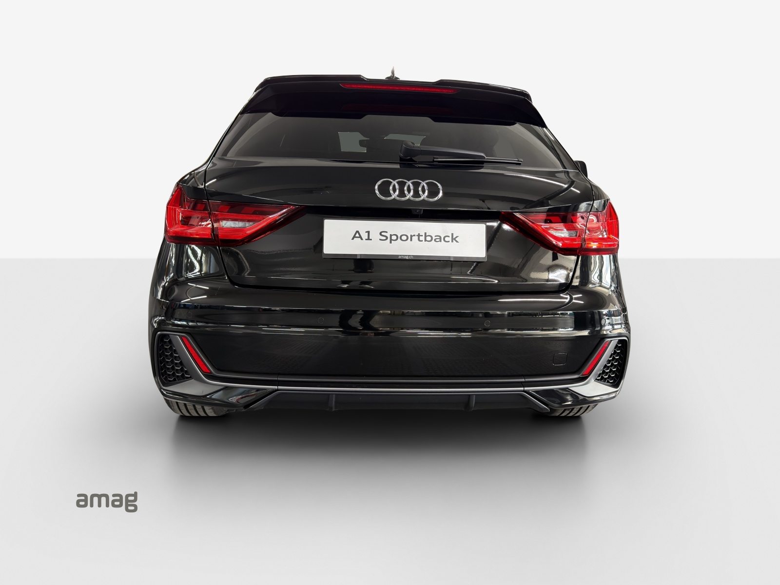 AUDI A1 Sportback 35 TFSI S line, Petrol, Second hand / Used, Automatic - 4