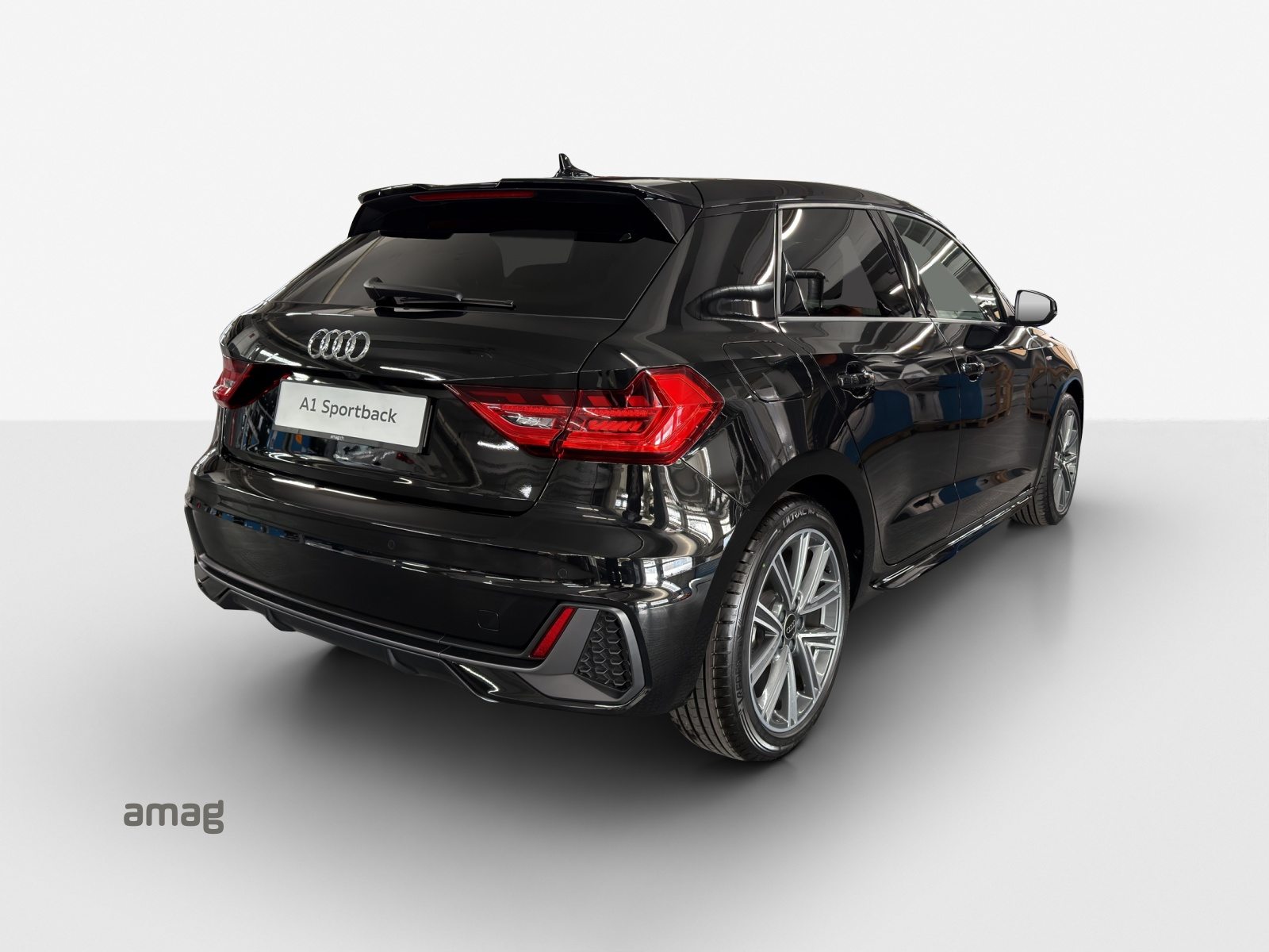 AUDI A1 Sportback 35 TFSI S line, Petrol, Second hand / Used, Automatic - 5