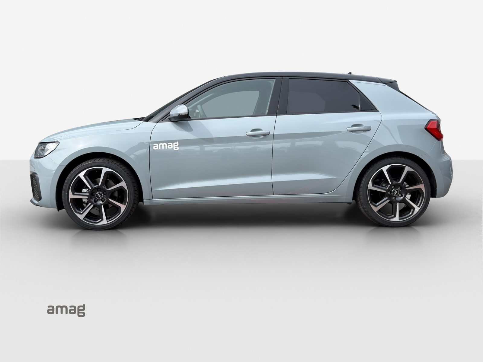 AUDI A1 Sportback 30 TFSI Attraction, Petrol, Second hand / Used, Automatic - 2