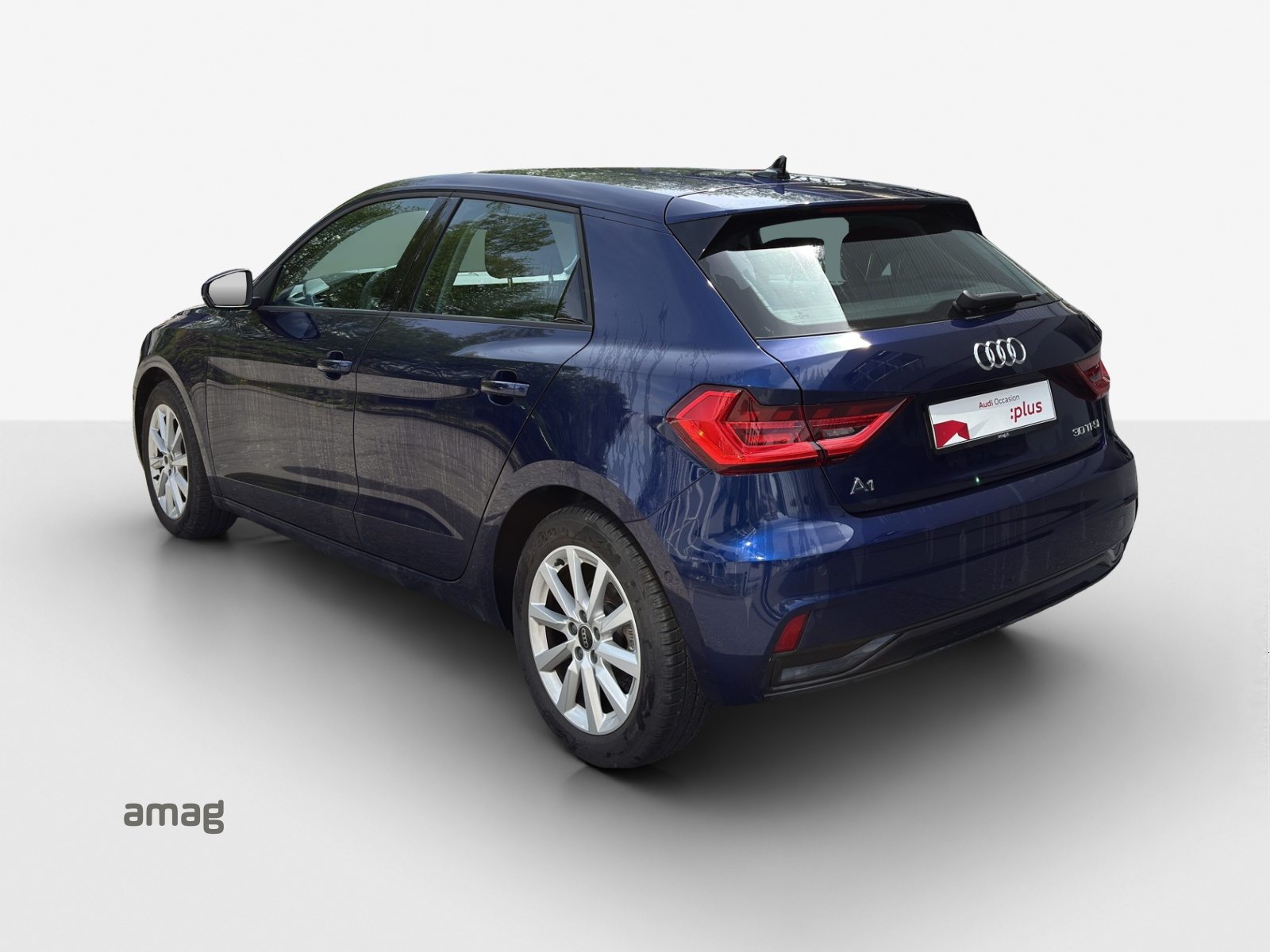 AUDI A1 Sportback 35 TFSI S line, Petrol, Second hand / Used, Automatic - 3