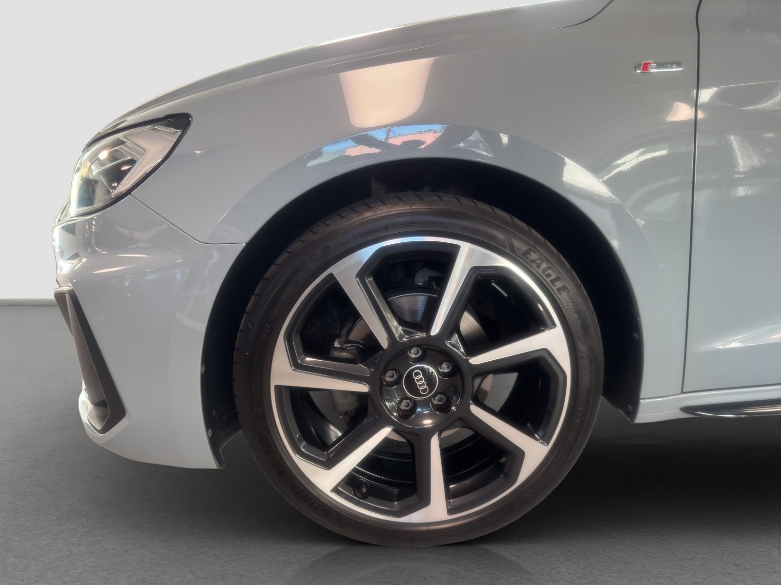 AUDI A1 Sportback 30 TFSI S line Attraction, Benzin, Occasion / Gebraucht, Automatik - 5