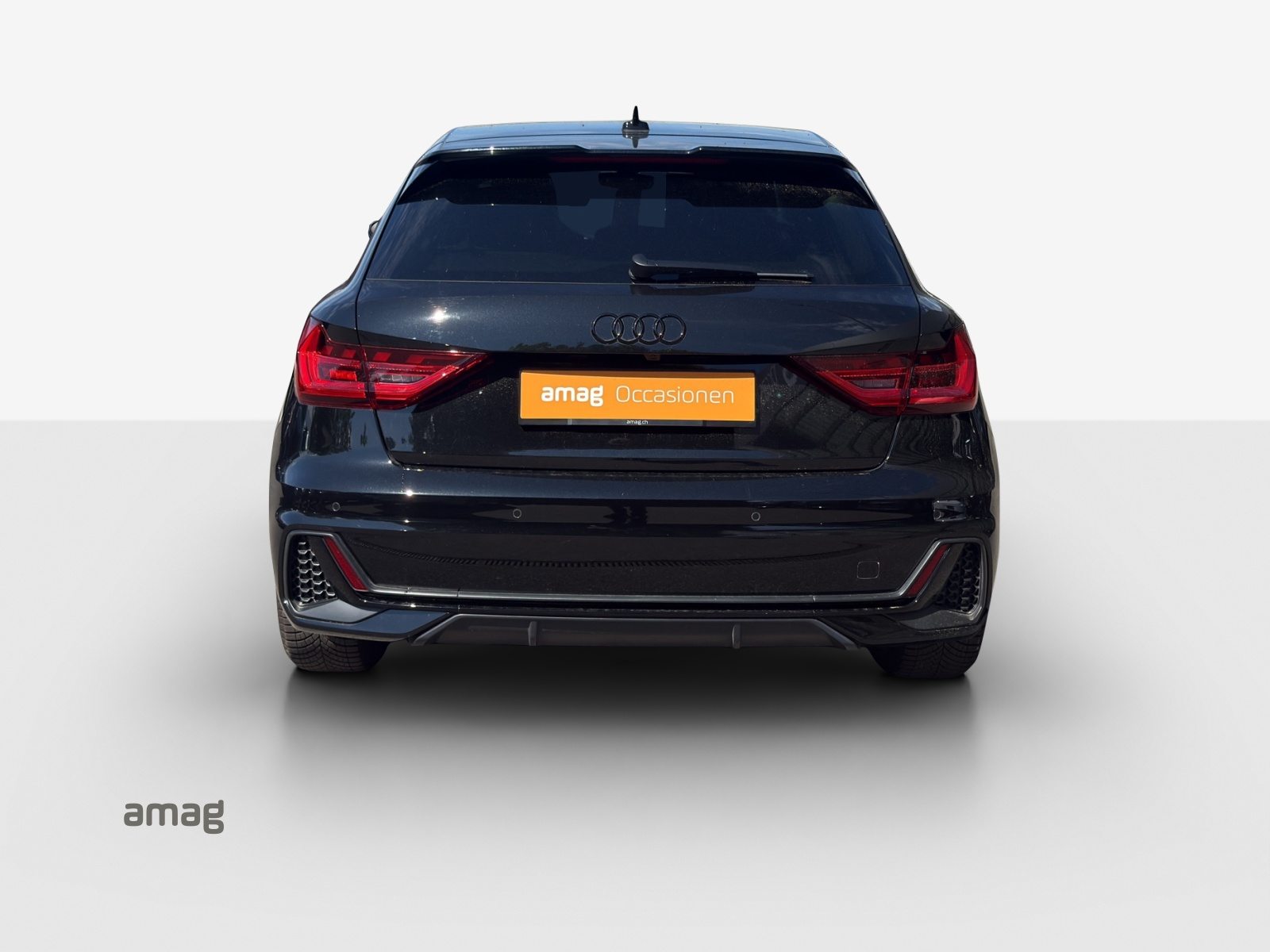 AUDI A1 Sportback 35 TFSI S line, Petrol, Second hand / Used, Automatic - 4