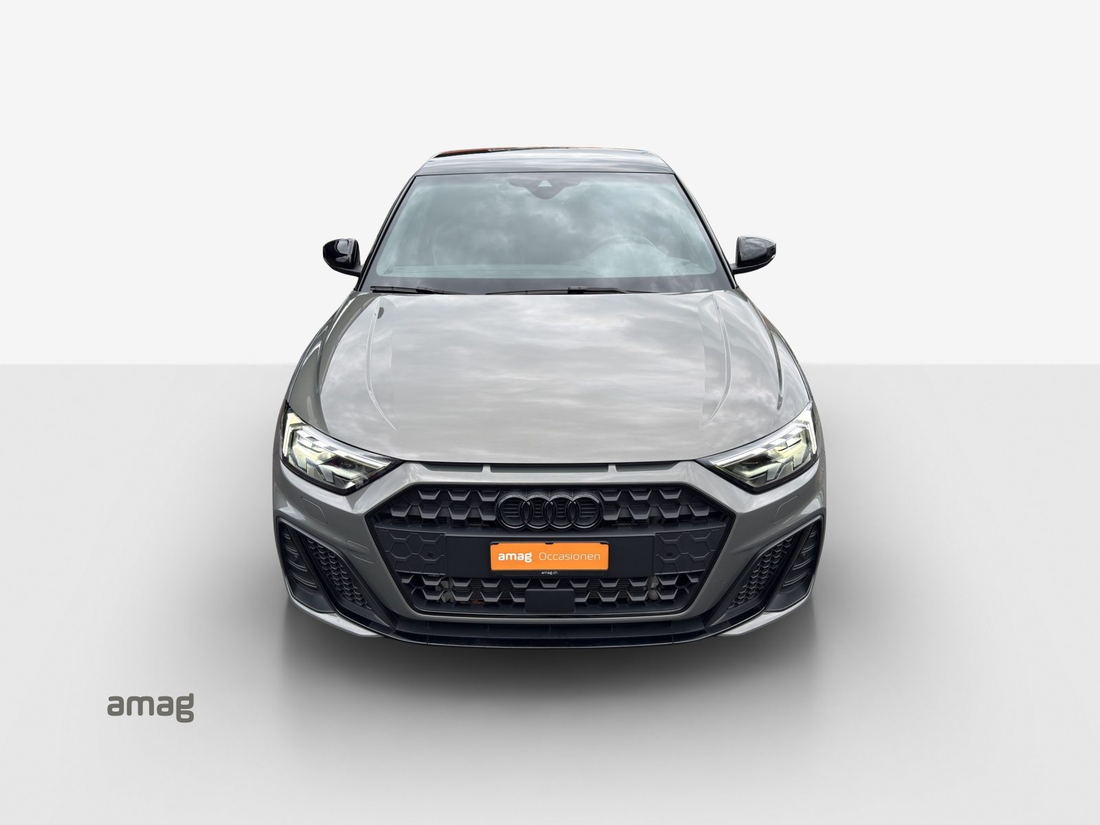 AUDI A1 Sportback 35 TFSI S line, Benzin, Occasion / Gebraucht, Automatik - 7