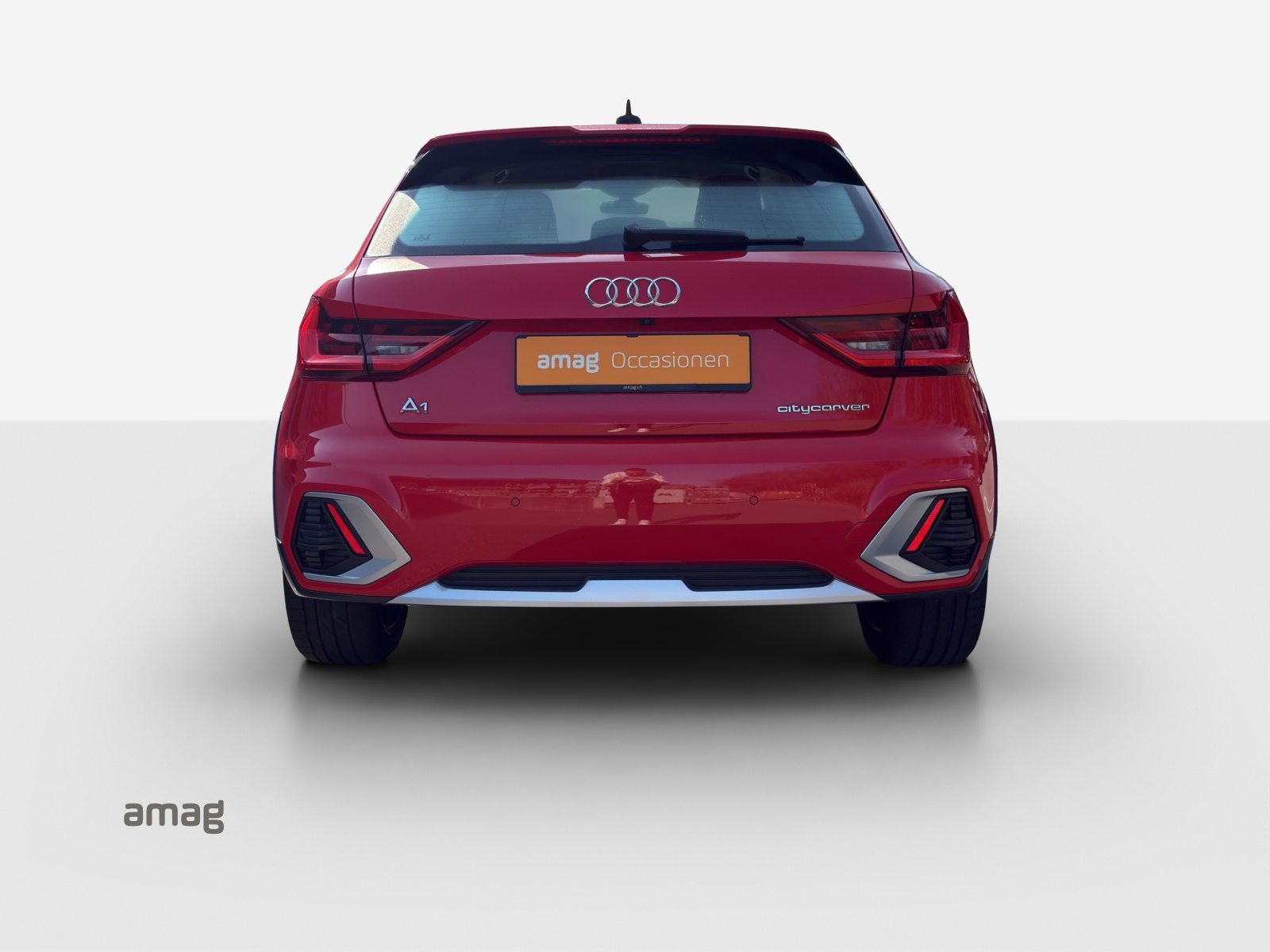 AUDI A1 citycarver 30 TFSI Attraction, Petrol, Second hand / Used, Automatic - 4