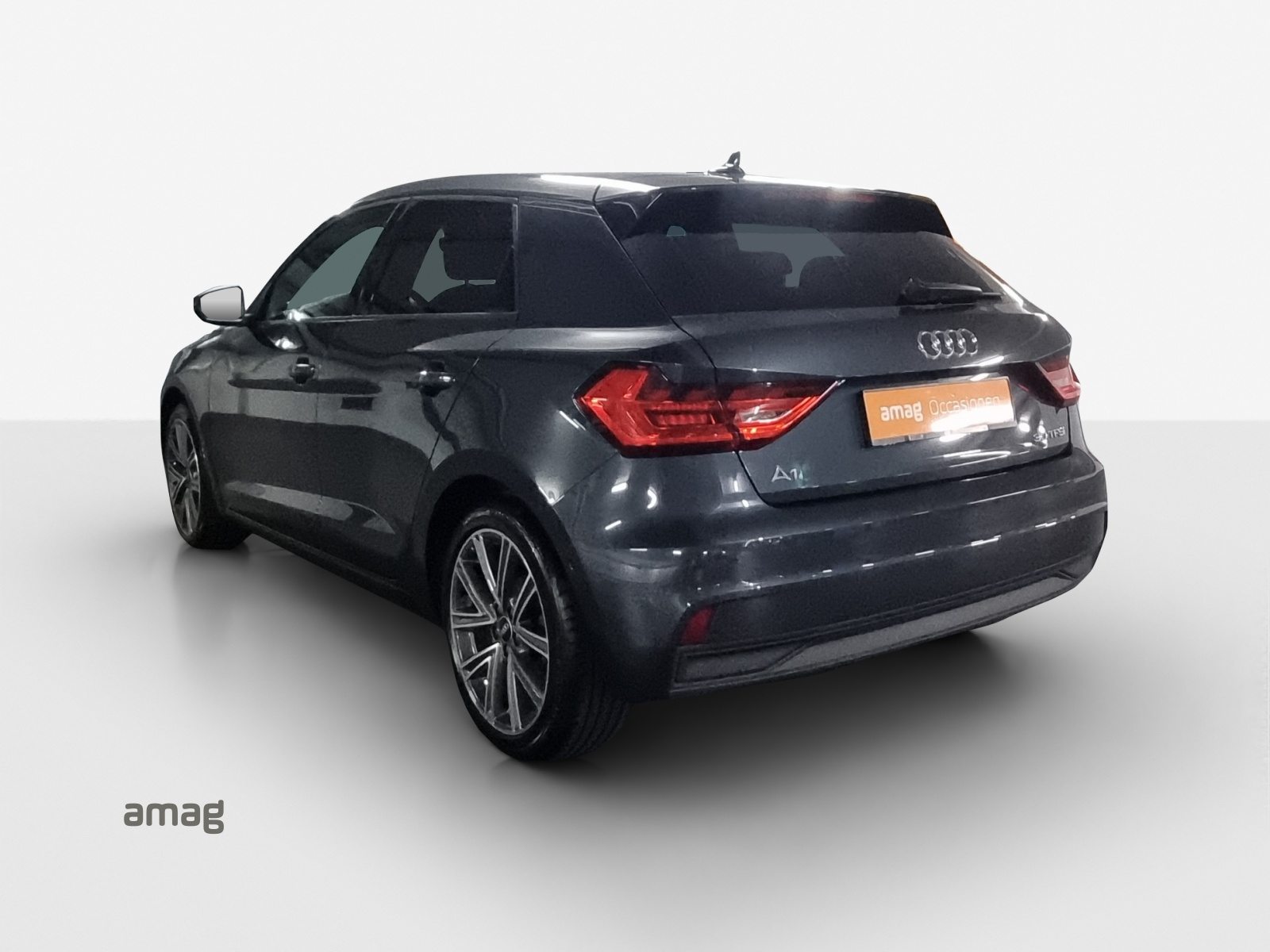 AUDI A1 Sportback 30 TFSI Attraction, Petrol, Second hand / Used, Automatic - 3