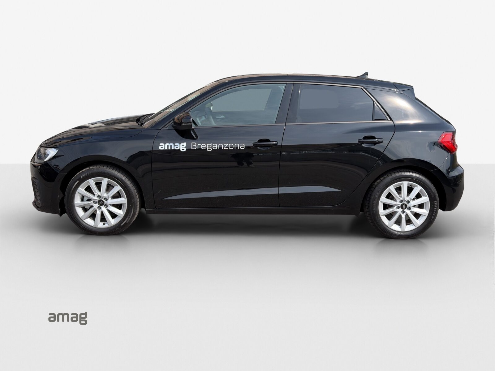 AUDI A1 Sportback 30 TFSI Attraction, Benzin, Occasion / Gebraucht, Automatik - 2