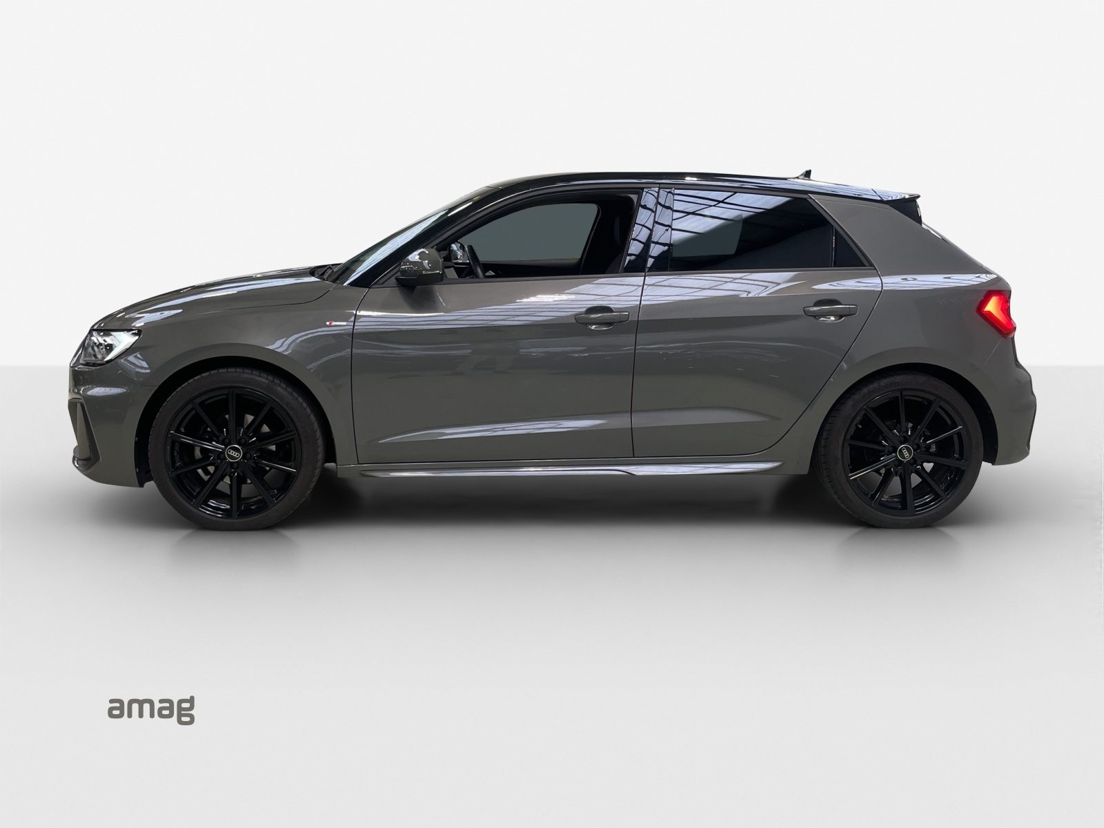 AUDI A1 Sportback 30 TFSI S line Attraction, Essence, Occasion / Utilisé, Automatique - 2