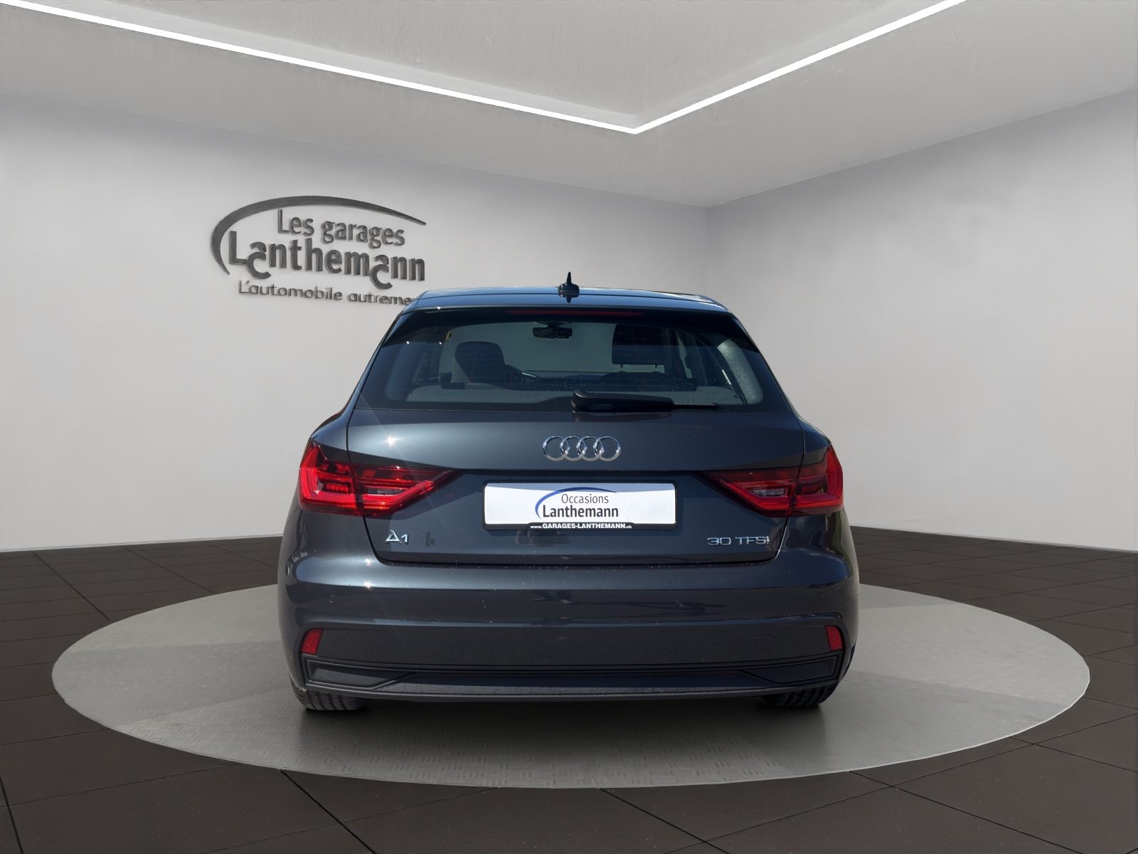 AUDI A1 Sportback 30 TFSI Attraction, Petrol, Second hand / Used, Automatic - 4