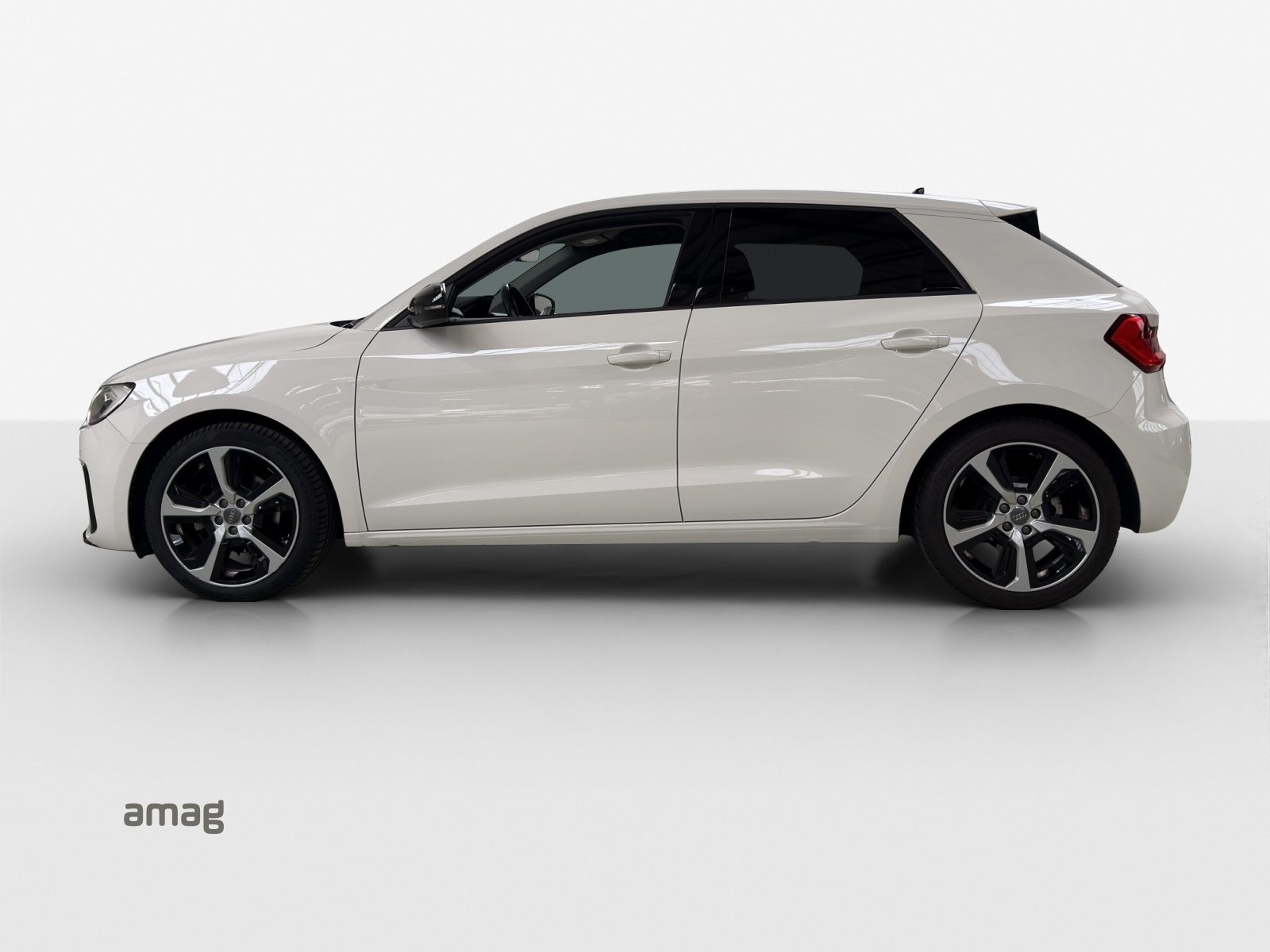 AUDI A1 Sportback 35 TFSI advanced, Petrol, Second hand / Used, Automatic - 2