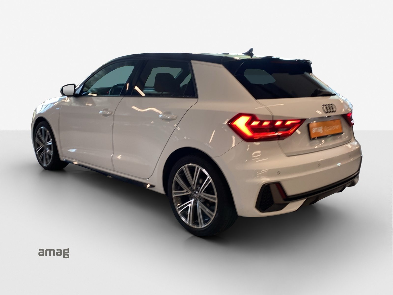 AUDI A1 Sportback 30 TFSI S line Attraction, Benzin, Occasion / Gebraucht, Automatik - 3