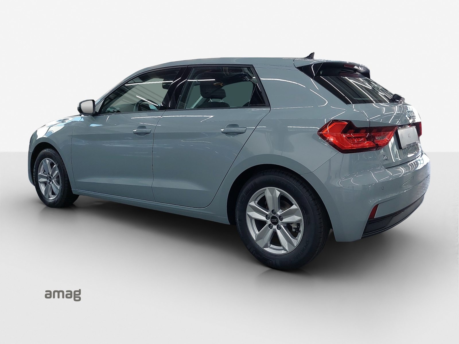 AUDI A1 Sportback 30 TFSI Attraction, Benzin, Occasion / Gebraucht, Automatik - 3