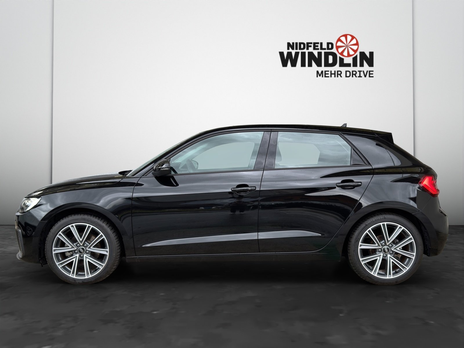 AUDI A1 Sportback 1.0 30 TFSI Attraction S-Tronic, Benzin, Occasion / Gebraucht, Automatik - 3