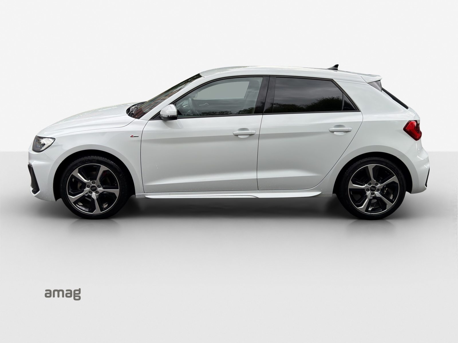 AUDI A1 Sportback 30 TFSI S line Attraction, Benzin, Occasion / Gebraucht, Automatik - 2