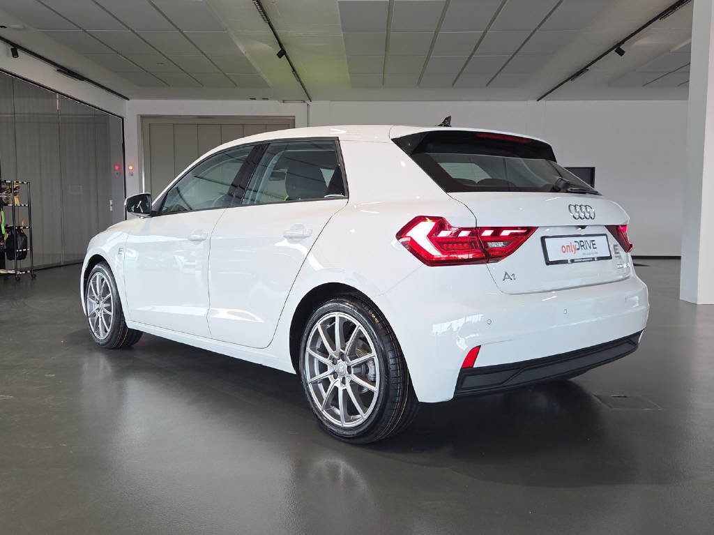 AUDI A1 Sportback 1.0 30 TFSI Attraction S-Tronic, Benzin, Occasion / Gebraucht, Automatik - 6