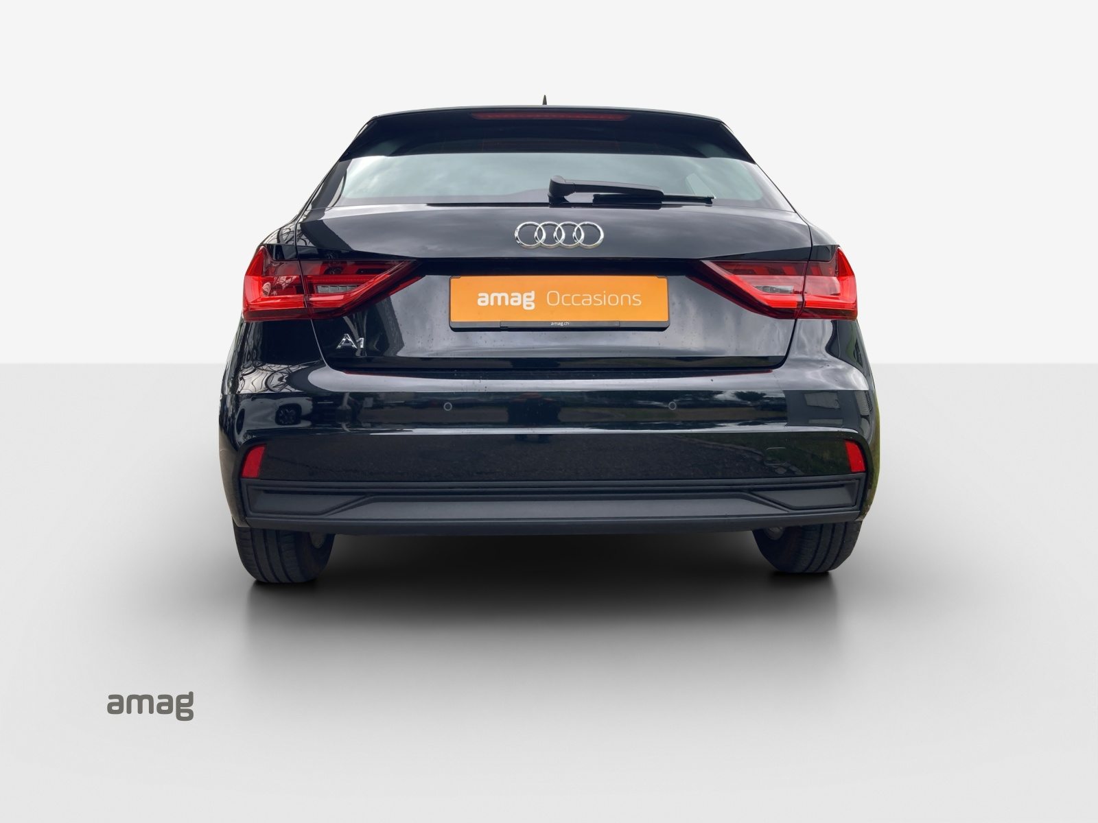 AUDI A1 Sportback 30 TFSI Attraction, Petrol, Second hand / Used, Automatic - 4