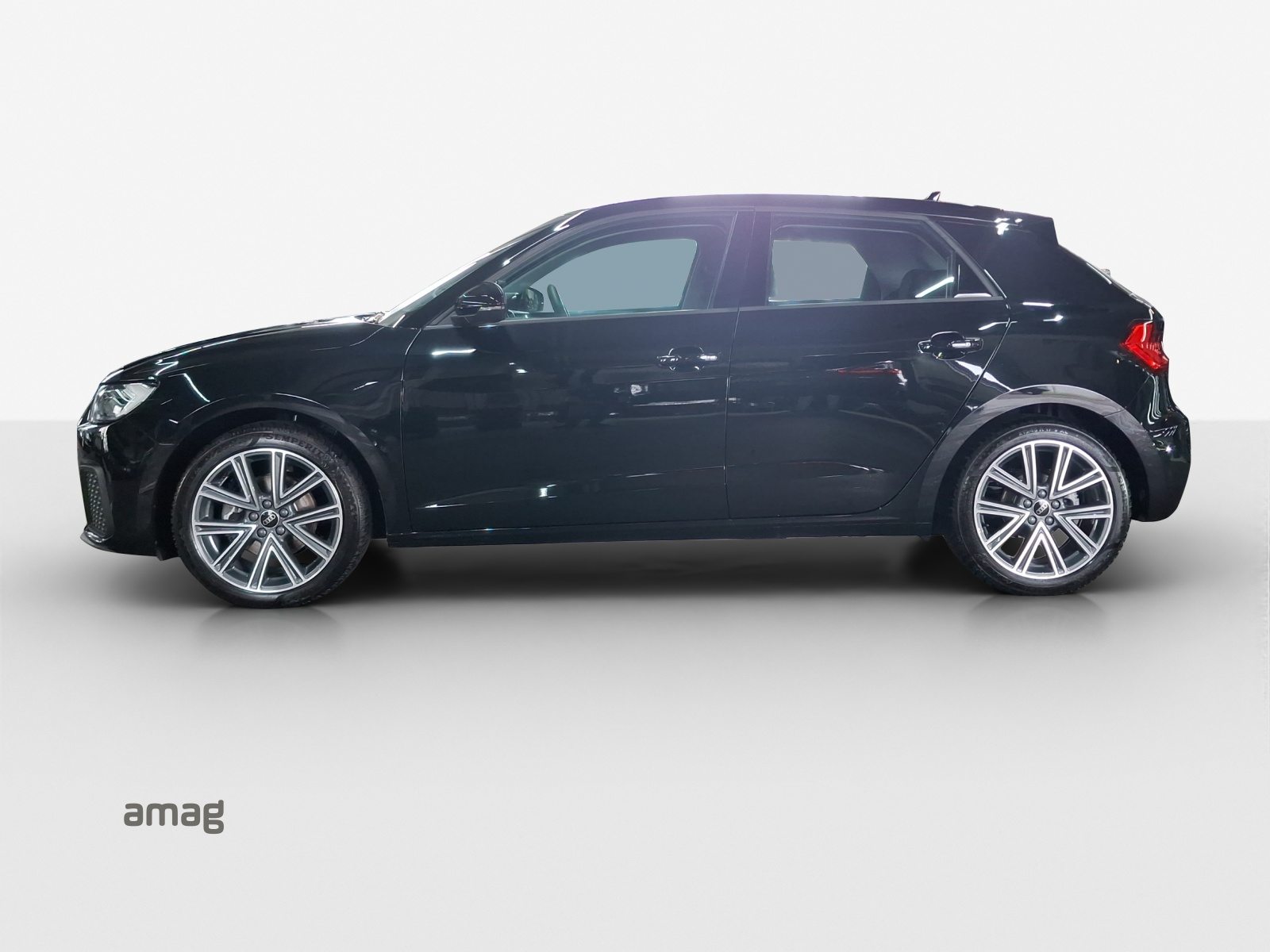 AUDI A1 Sportback 30 TFSI Attraction, Petrol, Second hand / Used, Automatic - 2