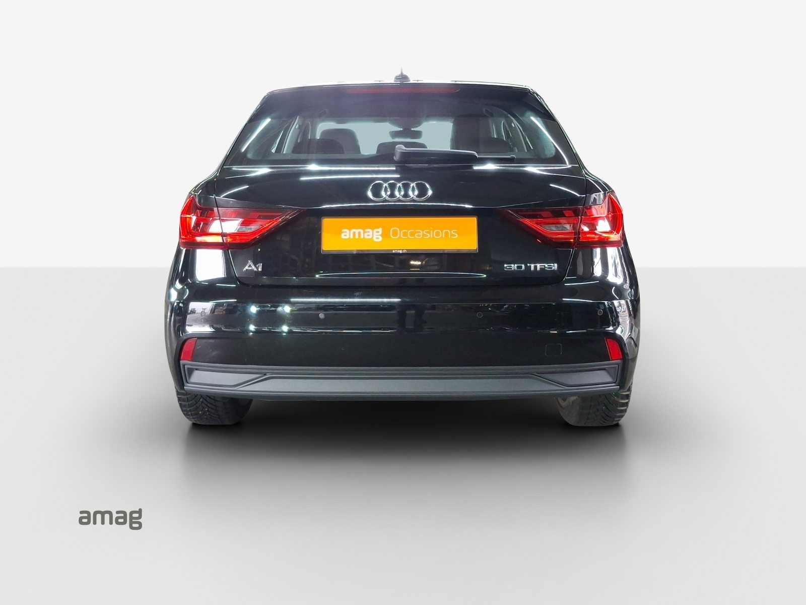 AUDI A1 Sportback 30 TFSI Attraction, Petrol, Second hand / Used, Automatic - 4