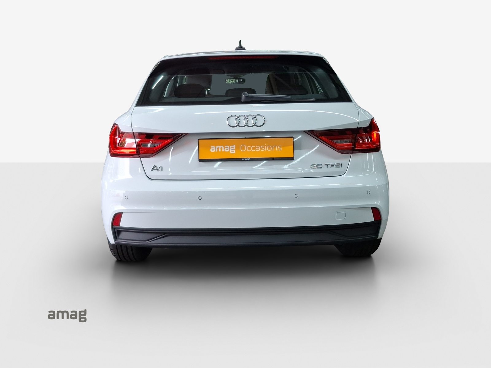 AUDI A1 Sportback 30 TFSI Attraction, Benzin, Occasion / Gebraucht, Automatik - 4