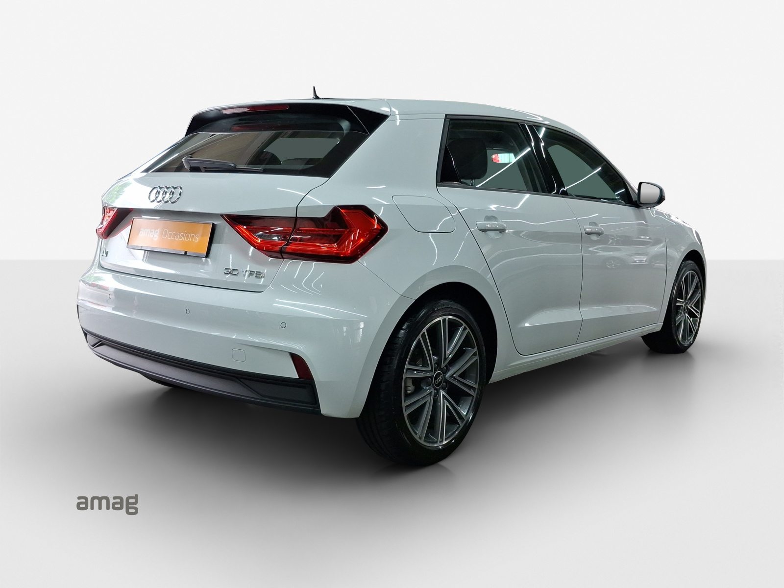 AUDI A1 Sportback 30 TFSI Attraction, Benzin, Occasion / Gebraucht, Automatik - 5