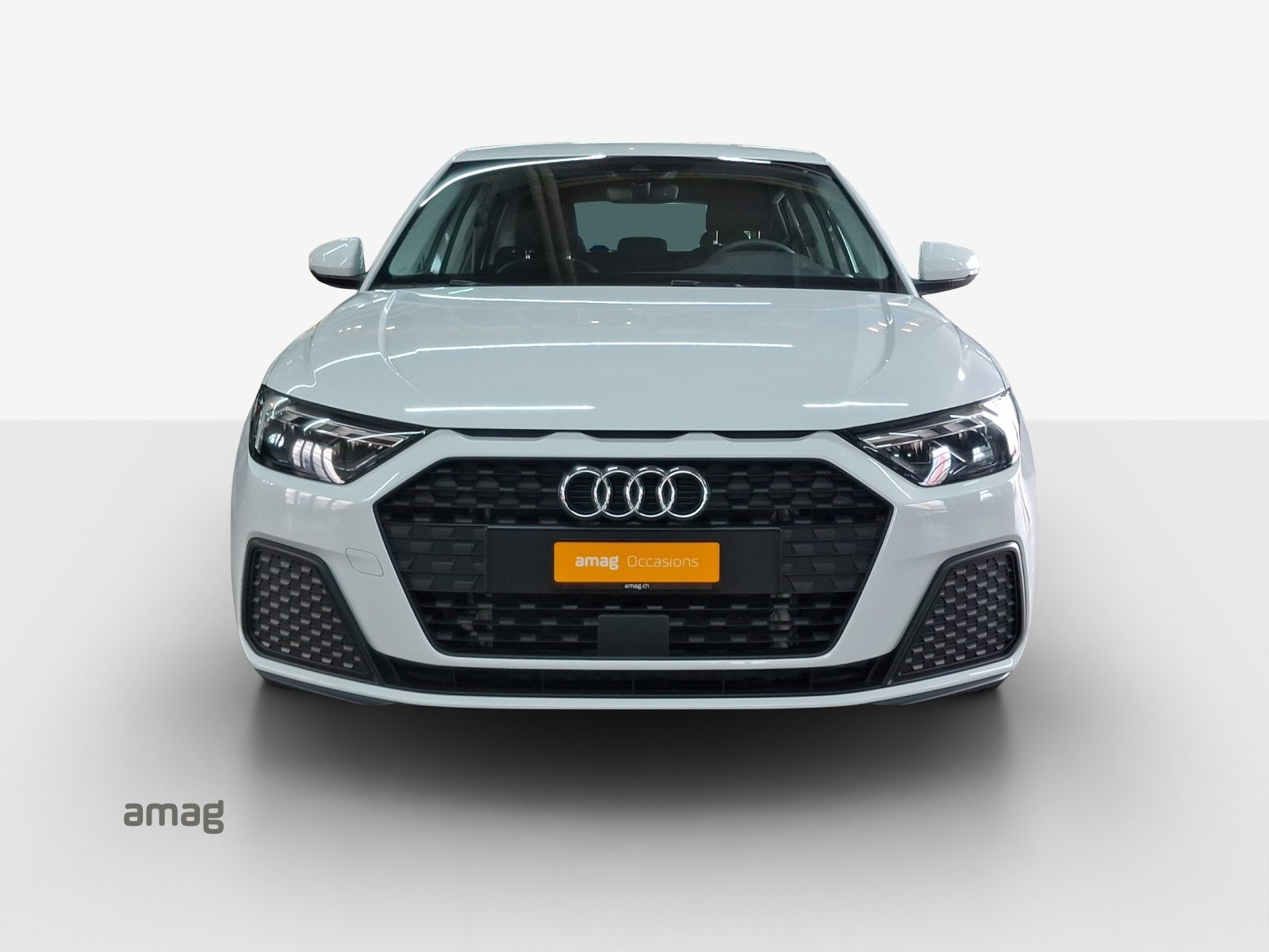 AUDI A1 Sportback 30 TFSI Attraction, Benzin, Occasion / Gebraucht, Automatik - 7