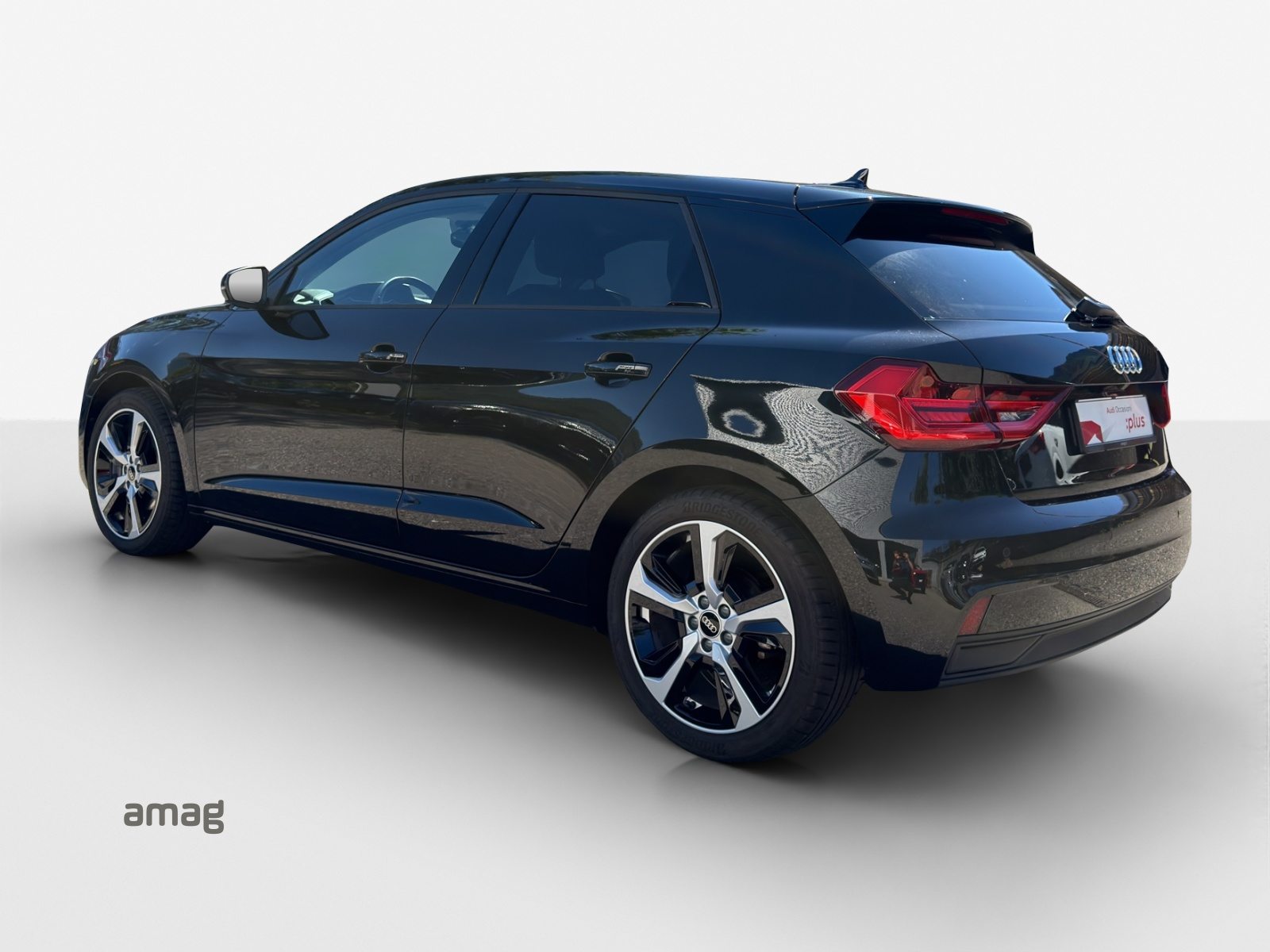 AUDI A1 Sportback 30 TFSI Attraction, Benzin, Occasion / Gebraucht, Automatik - 3