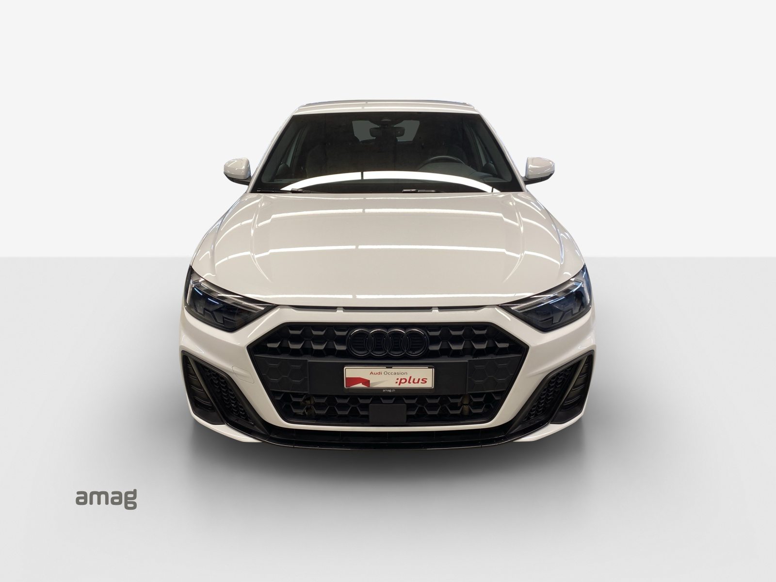 AUDI A1 Sportback 35 TFSI S line, Benzin, Occasion / Gebraucht, Automatik - 7