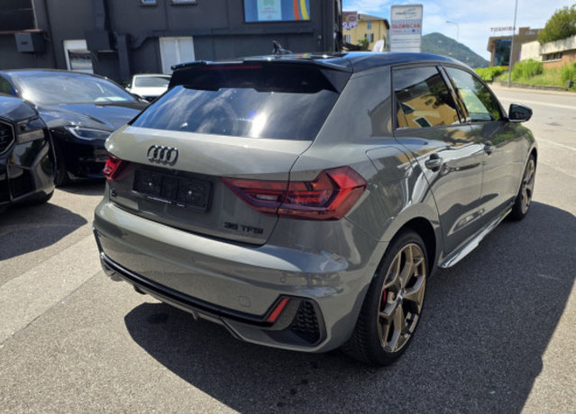 AUDI A1 Spb. 35 TFSI S line, Petrol, Second hand / Used, Manual - 7