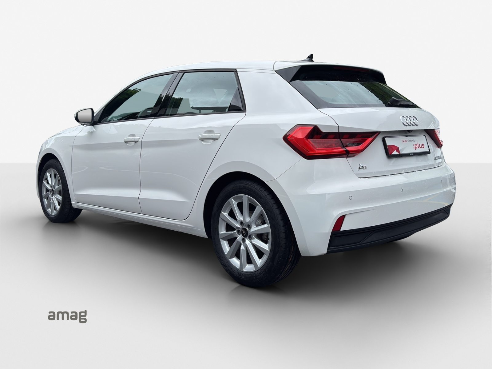 AUDI A1 Sportback 30 TFSI Attraction, Petrol, Second hand / Used, Automatic - 3
