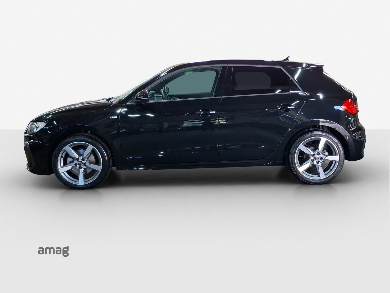 AUDI A1 Sportback 30 TFSI S line Attraction, Petrol, Second hand / Used, Automatic - 2