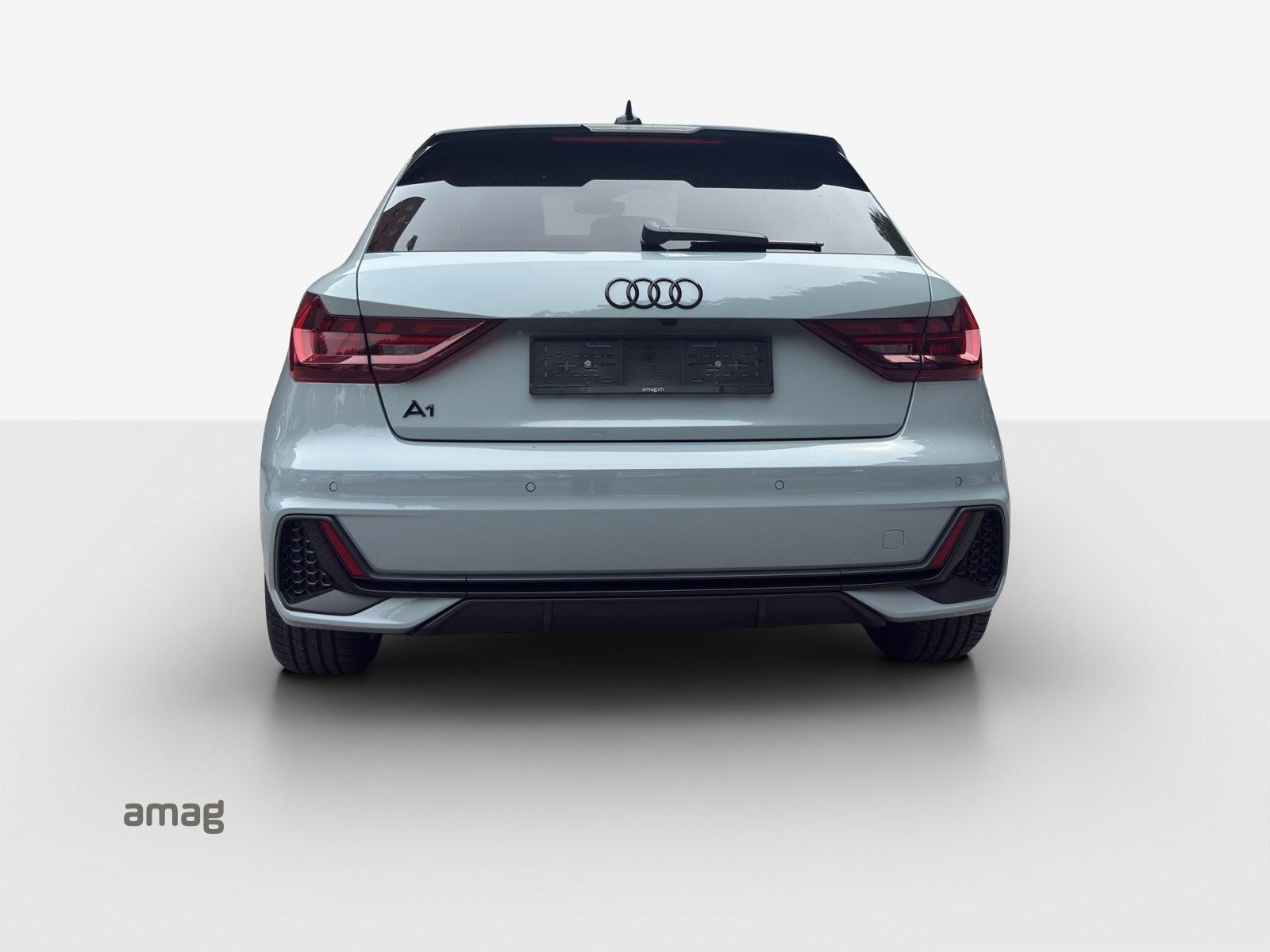 AUDI A1 Sportback 35 TFSI S line, Petrol, Second hand / Used, Automatic - 4