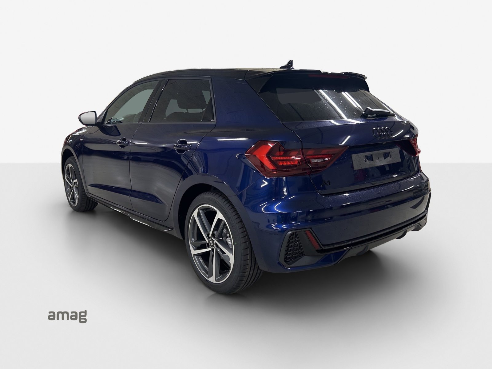 AUDI A1 Sportback 30 TFSI S line Attraction, Petrol, Second hand / Used, Automatic - 3