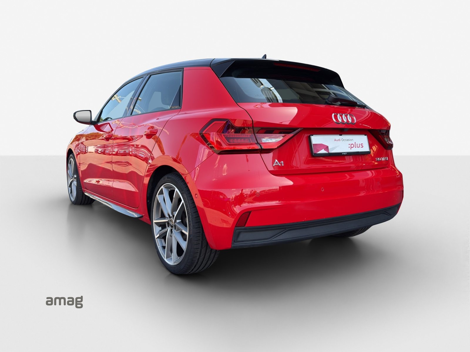 AUDI A1 Sportback 30 TFSI Attraction, Benzin, Occasion / Gebraucht, Automatik - 3