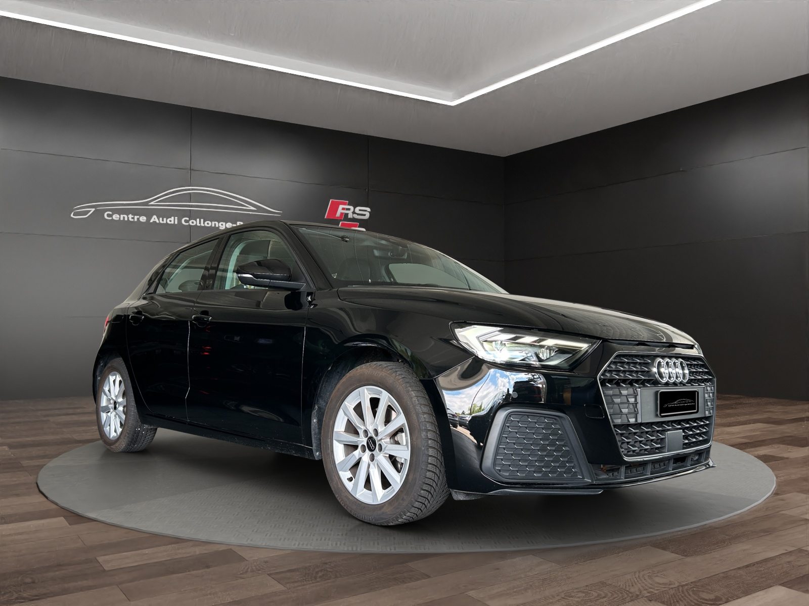 AUDI A1 Sportback 30 TFSI Attraction, Benzin, Occasion / Gebraucht, Automatik - 7