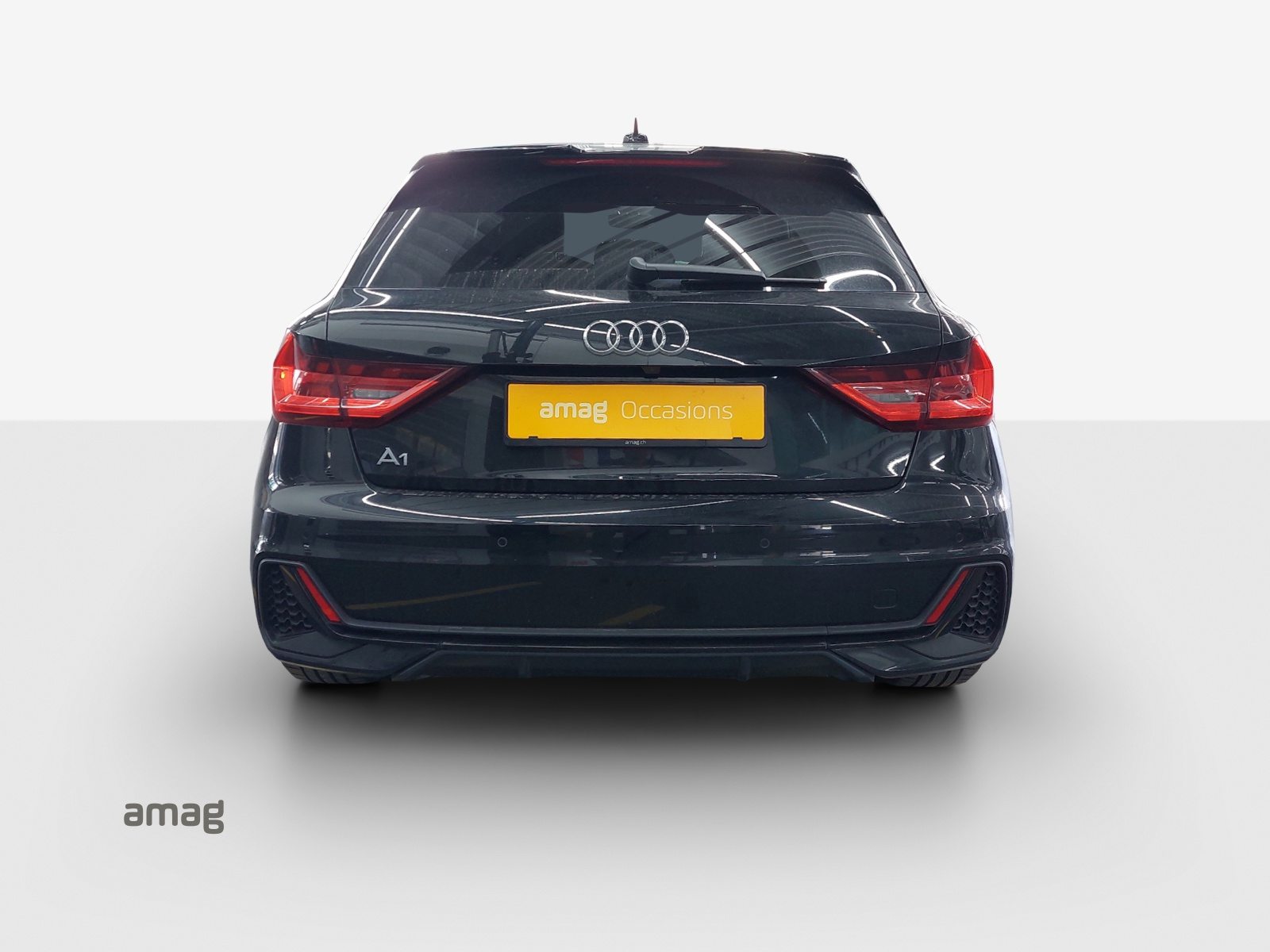 AUDI A1 Sportback 35 TFSI S line, Petrol, Second hand / Used, Automatic - 4