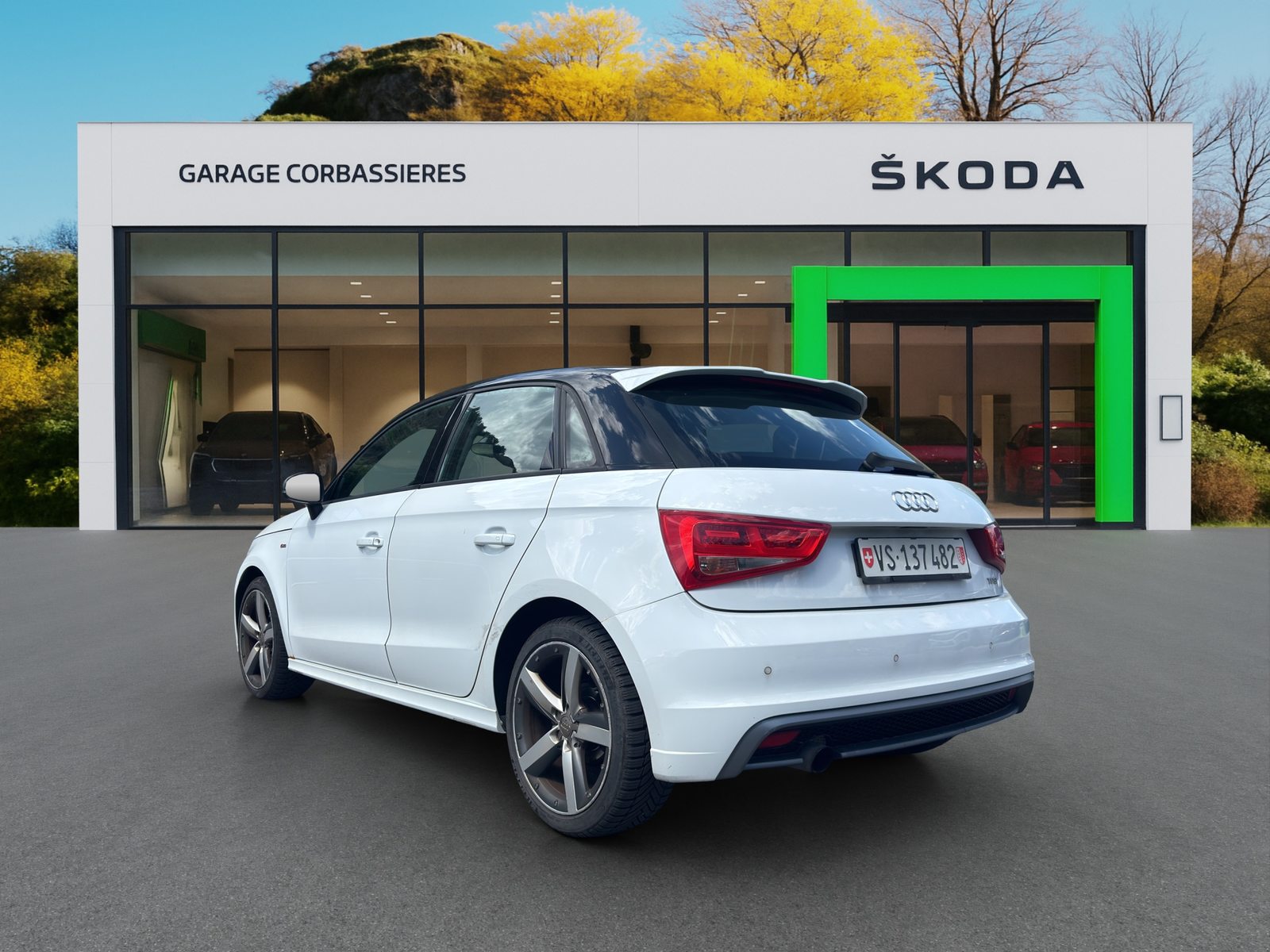 AUDI A1 Attraction Admired, Petrol, Second hand / Used, Manual - 4