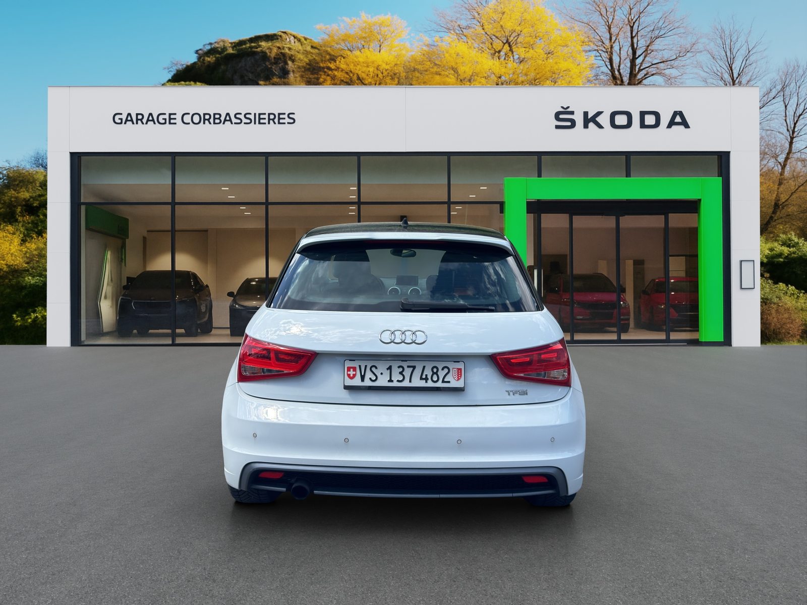 AUDI A1 Attraction Admired, Petrol, Second hand / Used, Manual - 5