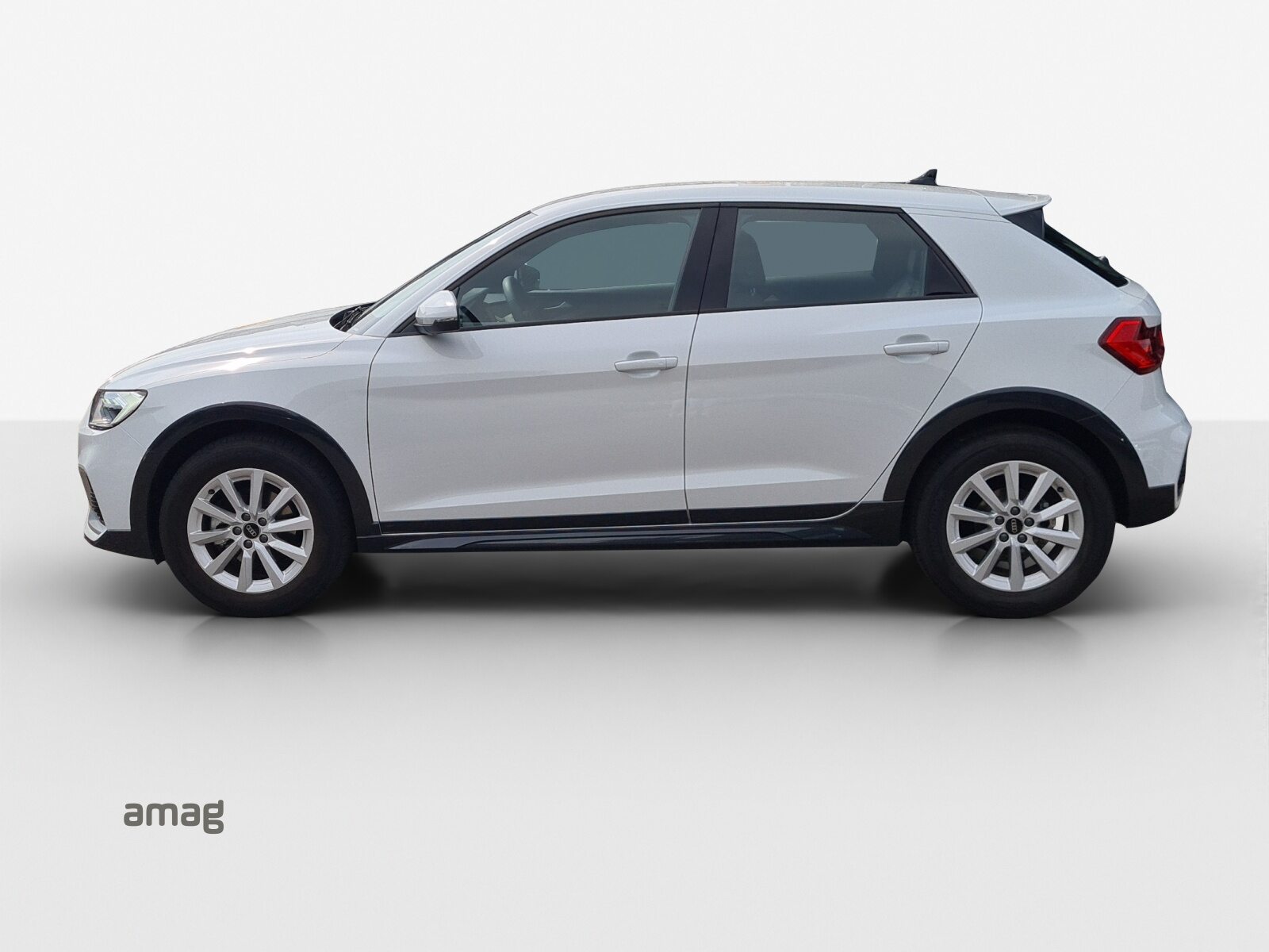 AUDI A1 allstreet 30 TFSI Attraction, Benzin, Occasion / Gebraucht, Automatik - 2