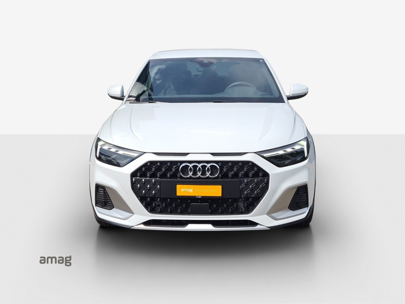 AUDI A1 allstreet 30 TFSI Attraction, Benzin, Occasion / Gebraucht, Automatik - 7