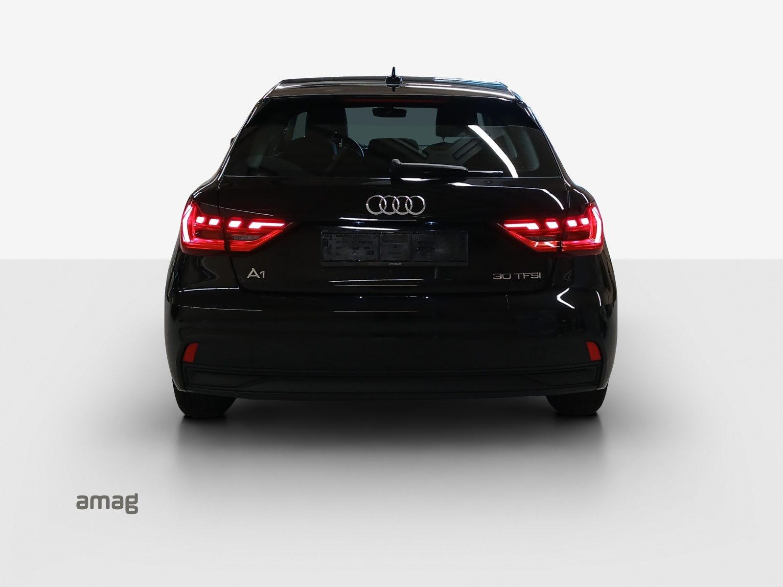 AUDI A1 Sportback 30 TFSI Attraction, Petrol, Second hand / Used, Automatic - 4