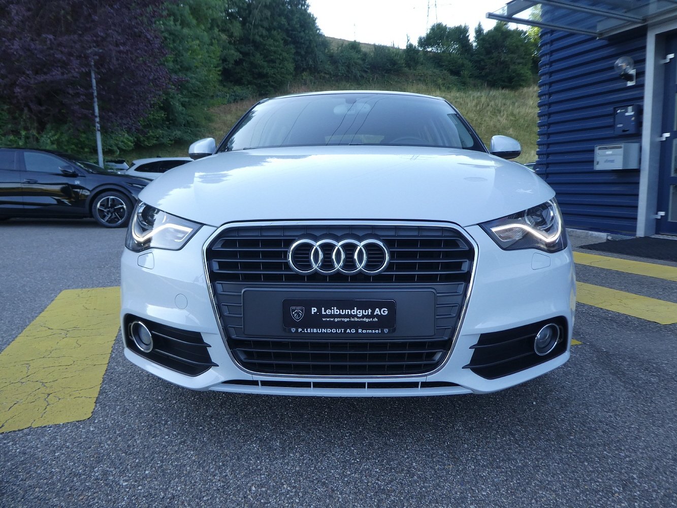 AUDI A1 Sportback 1.2 TFSI Ambition, Benzin, Occasion / Gebraucht, Handschaltung - 2