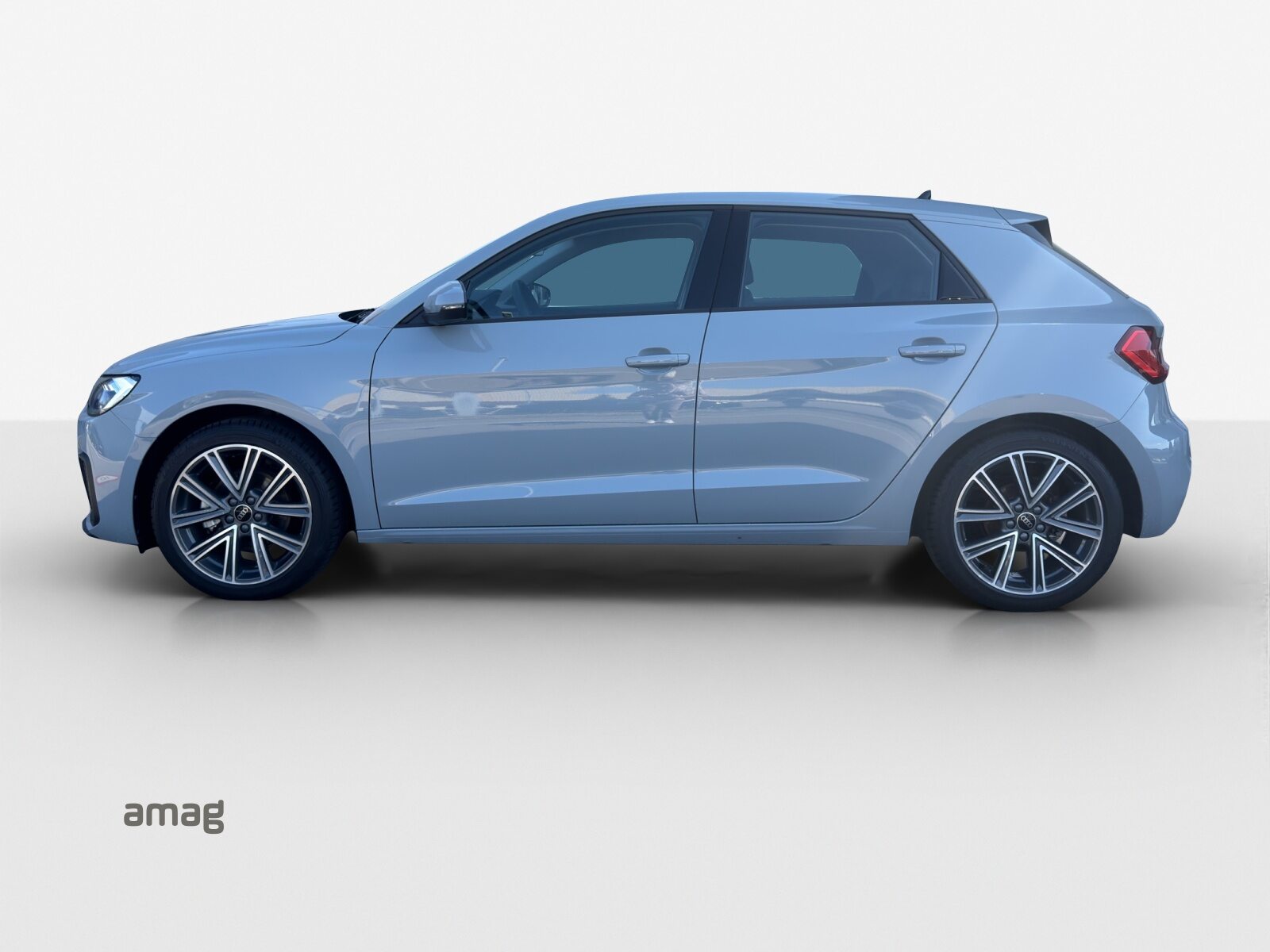 AUDI A1 Sportback 30 TFSI Attraction, Petrol, Second hand / Used, Automatic - 2