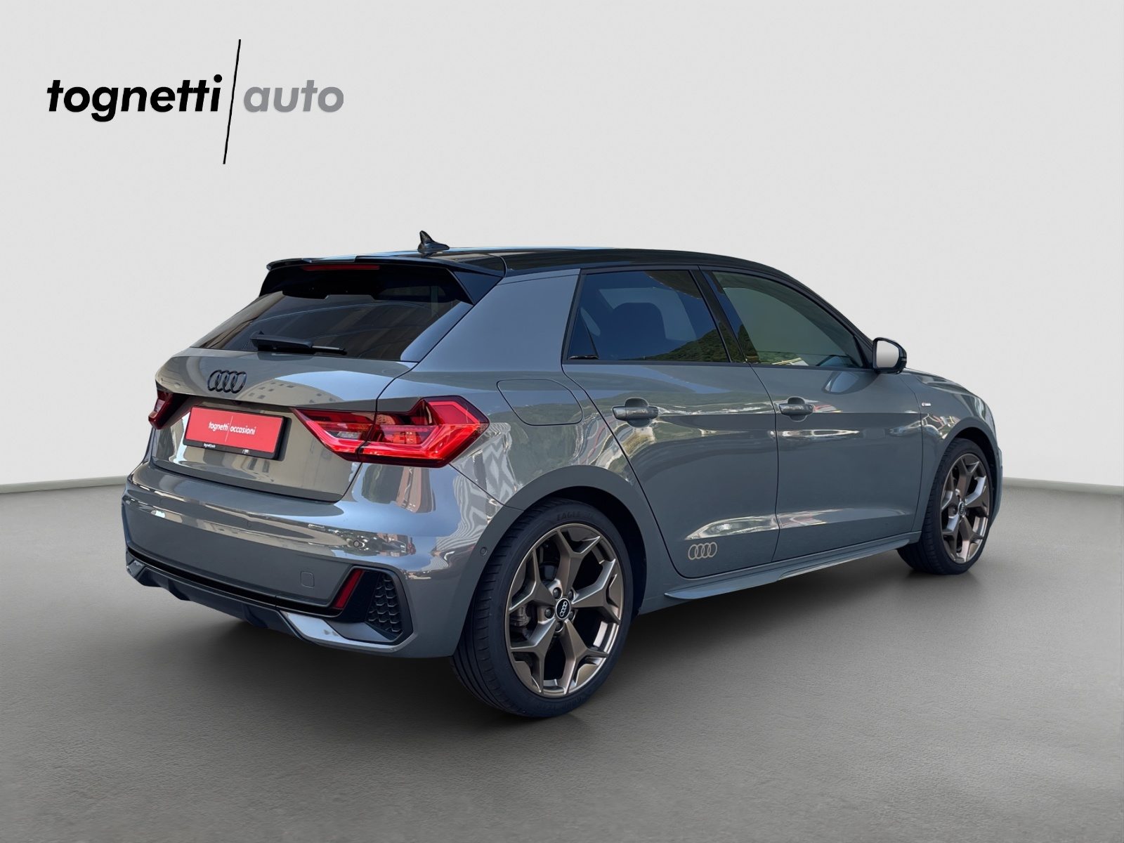 AUDI A1 Sportback 35 TFSI S line, Petrol, Second hand / Used, Automatic - 4