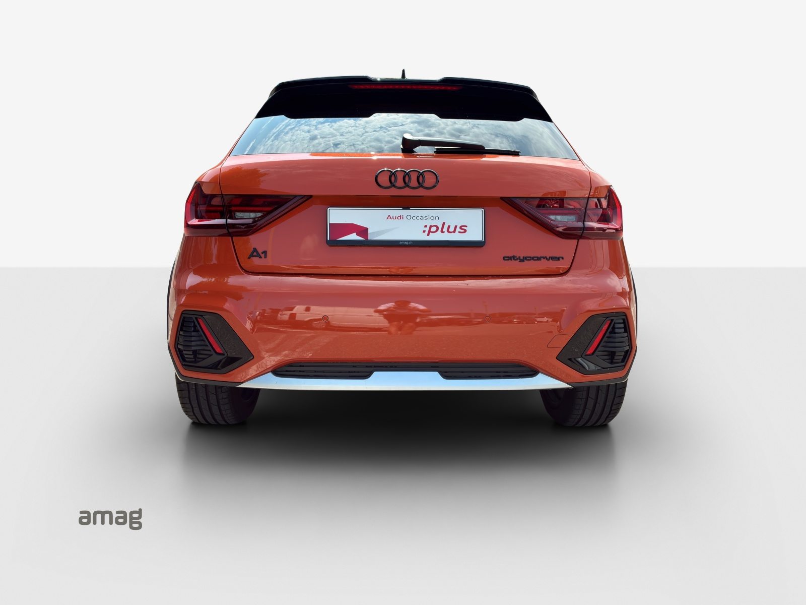 AUDI A1 citycarver 35 TFSI, Petrol, Second hand / Used, Automatic - 4