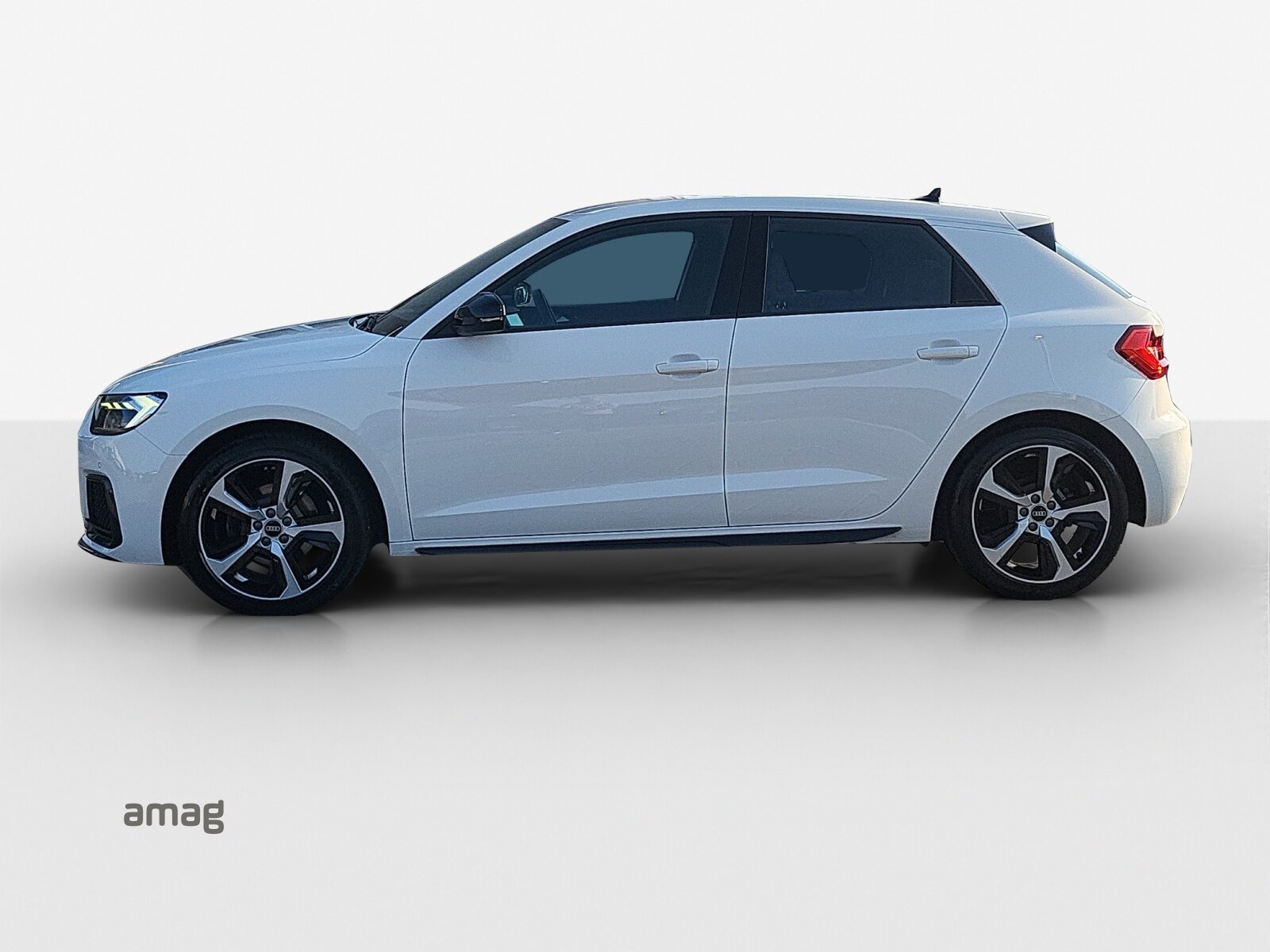 AUDI A1 Sportback 30 TFSI advanced Attraction, Petrol, Second hand / Used, Automatic - 2