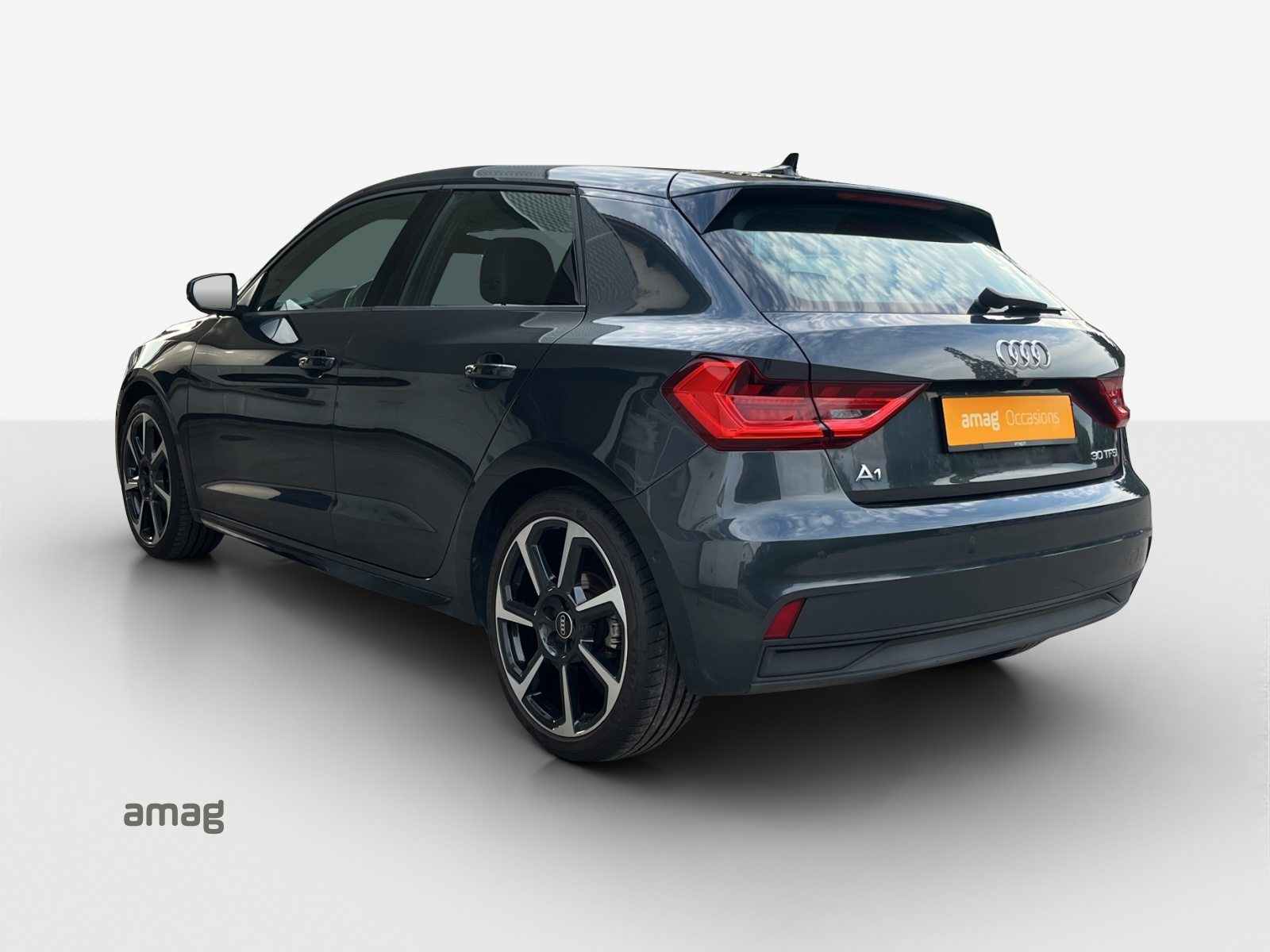 AUDI A1 Sportback 30 TFSI Attraction, Petrol, Second hand / Used, Automatic - 3