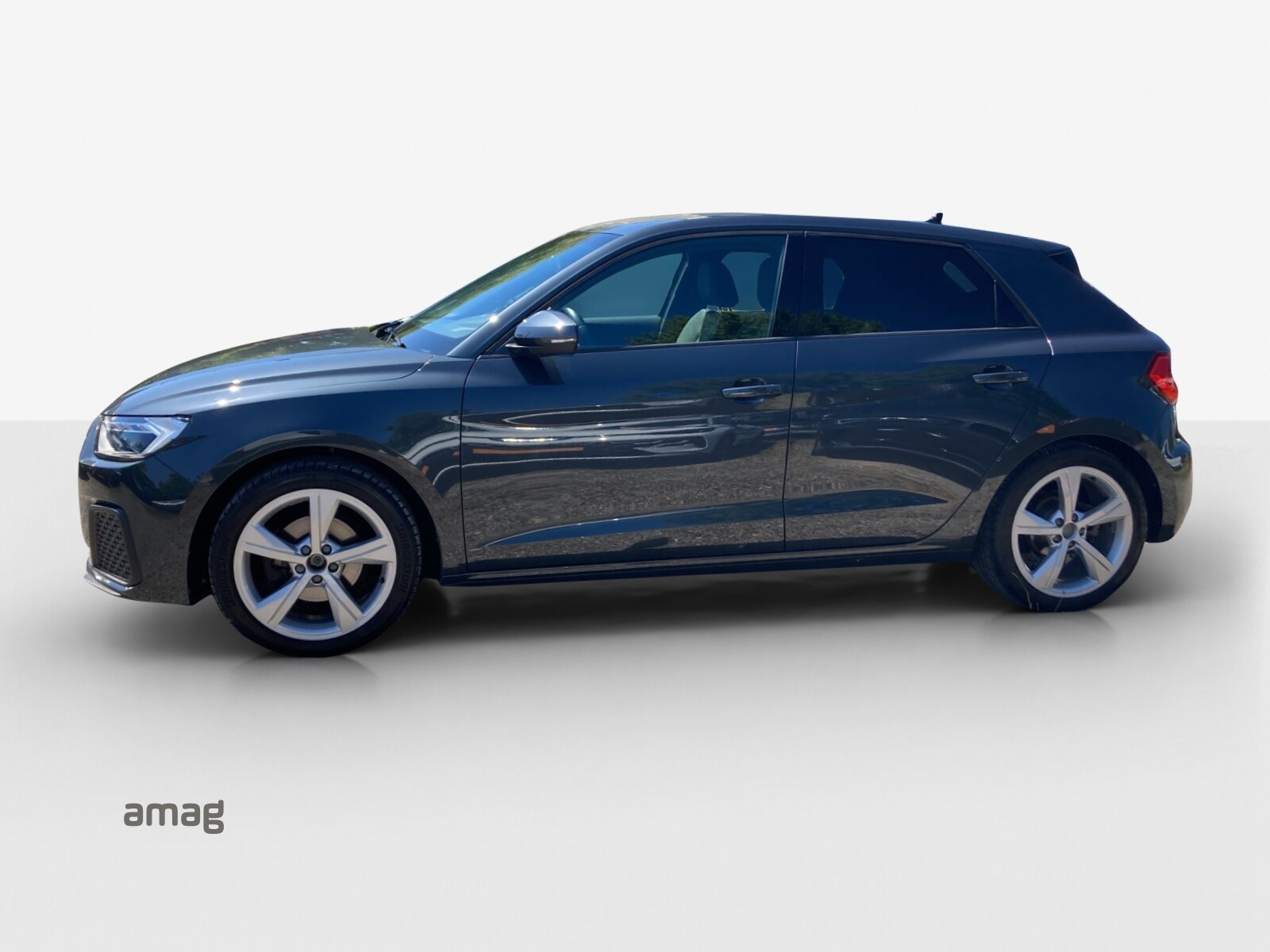 AUDI A1 Sportback 30 TFSI Attraction, Benzin, Occasion / Gebraucht, Automatik - 2