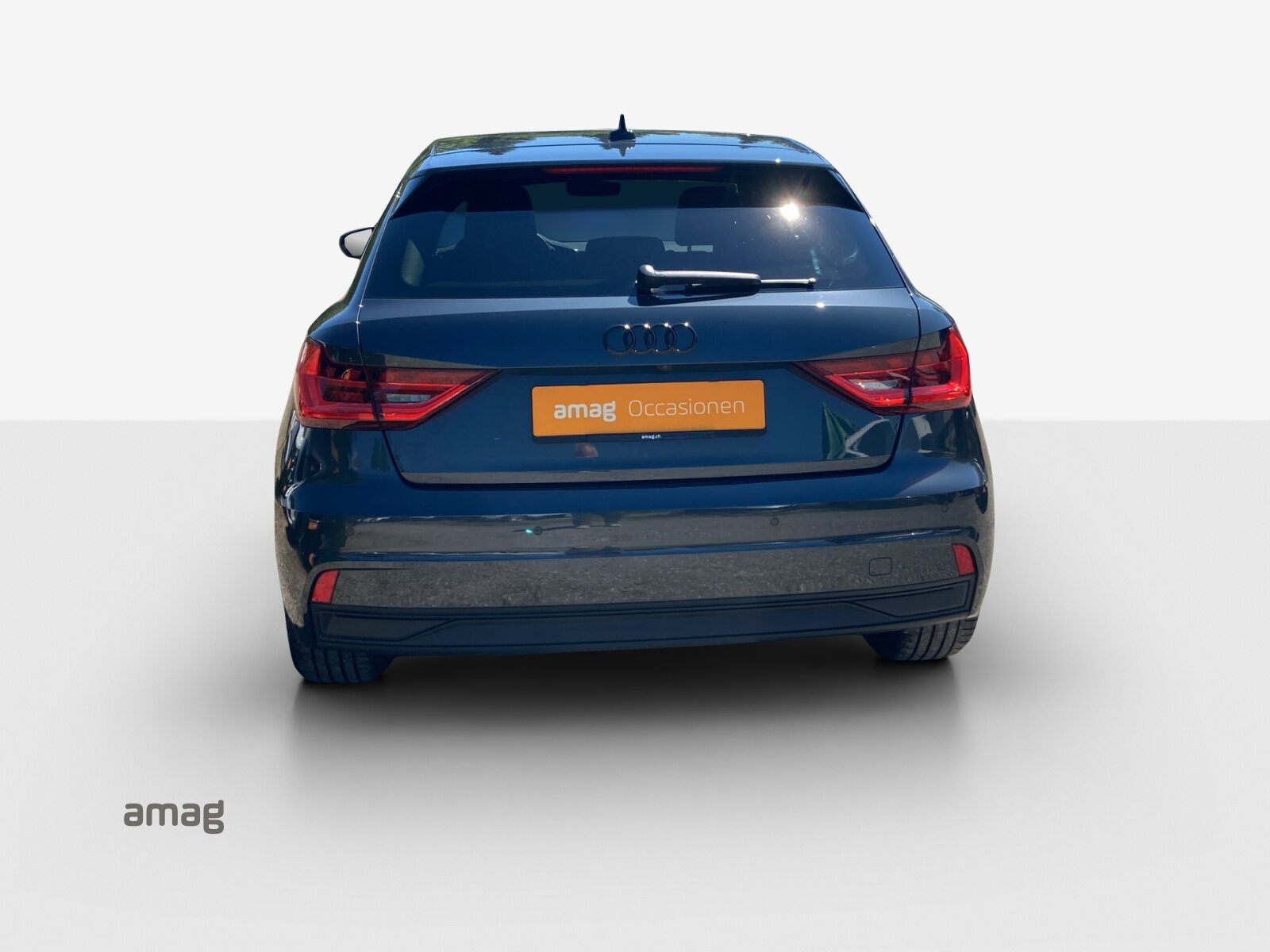 AUDI A1 Sportback 30 TFSI Attraction, Benzin, Occasion / Gebraucht, Automatik - 4