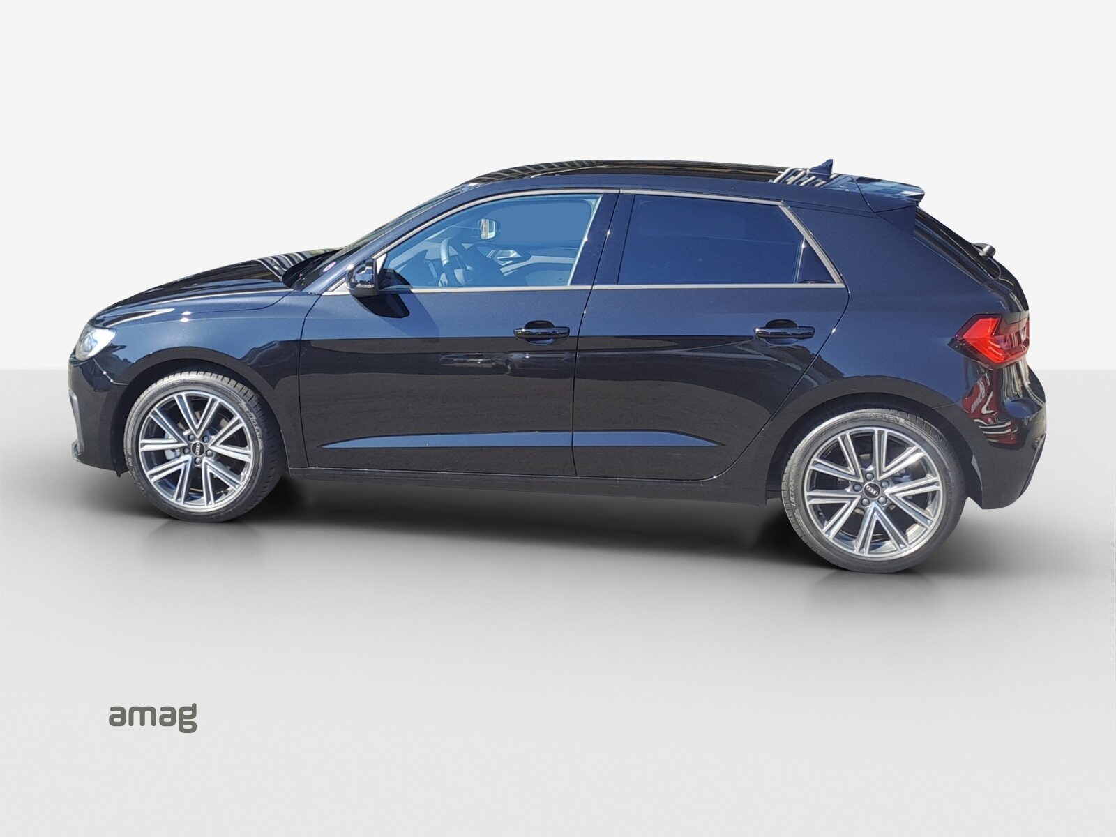 AUDI A1 Sportback 30 TFSI Attraction, Benzin, Occasion / Gebraucht, Automatik - 2